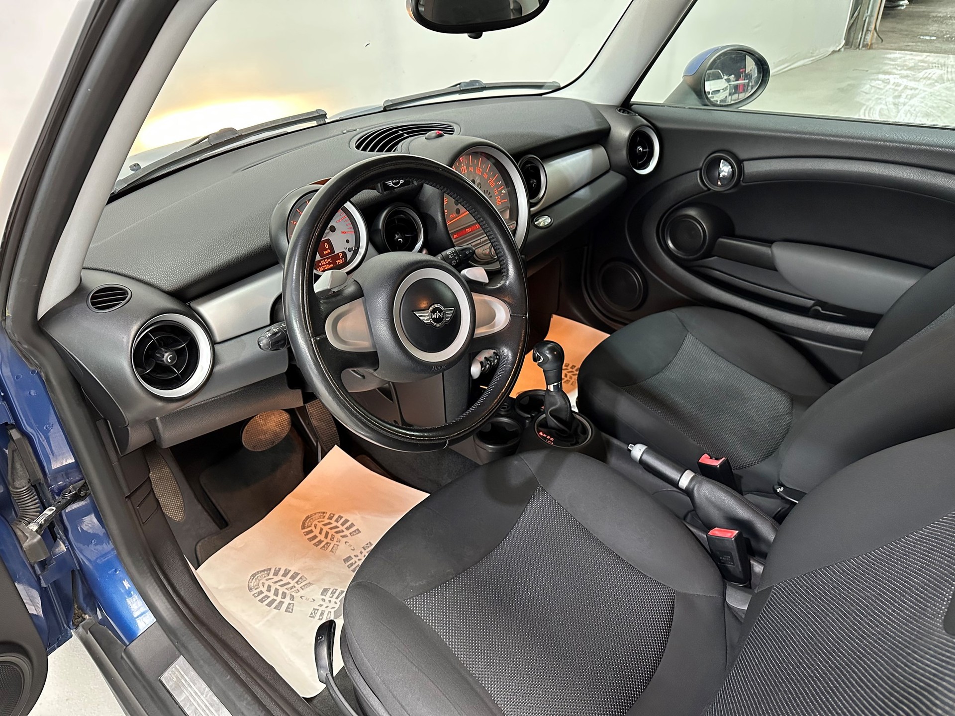 MINI Clubman Cooper Steptronic-image-12