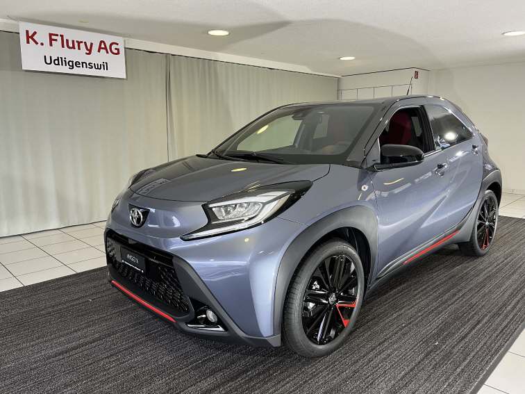 TOYOTA Aygo X 1.0 VVT-i Undercover-image-0