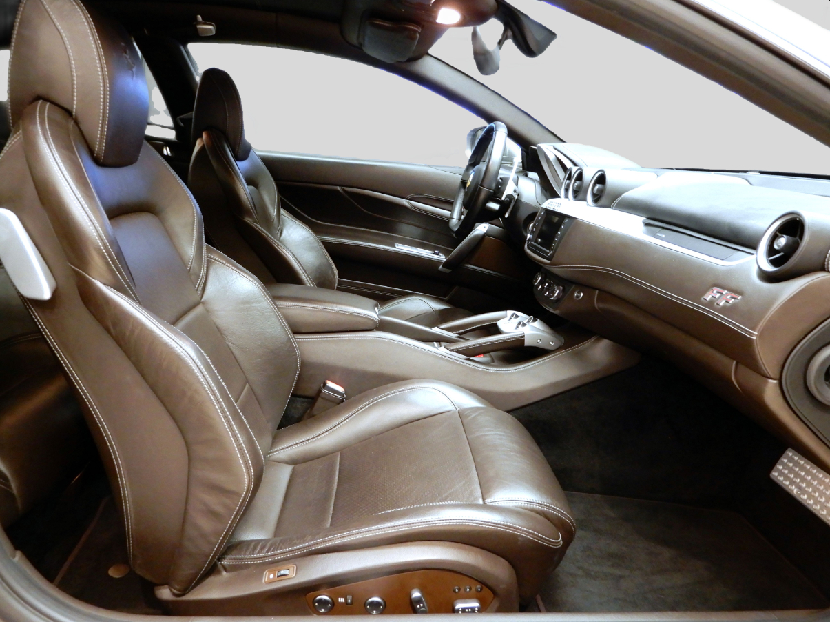 FERRARI FF-image-11