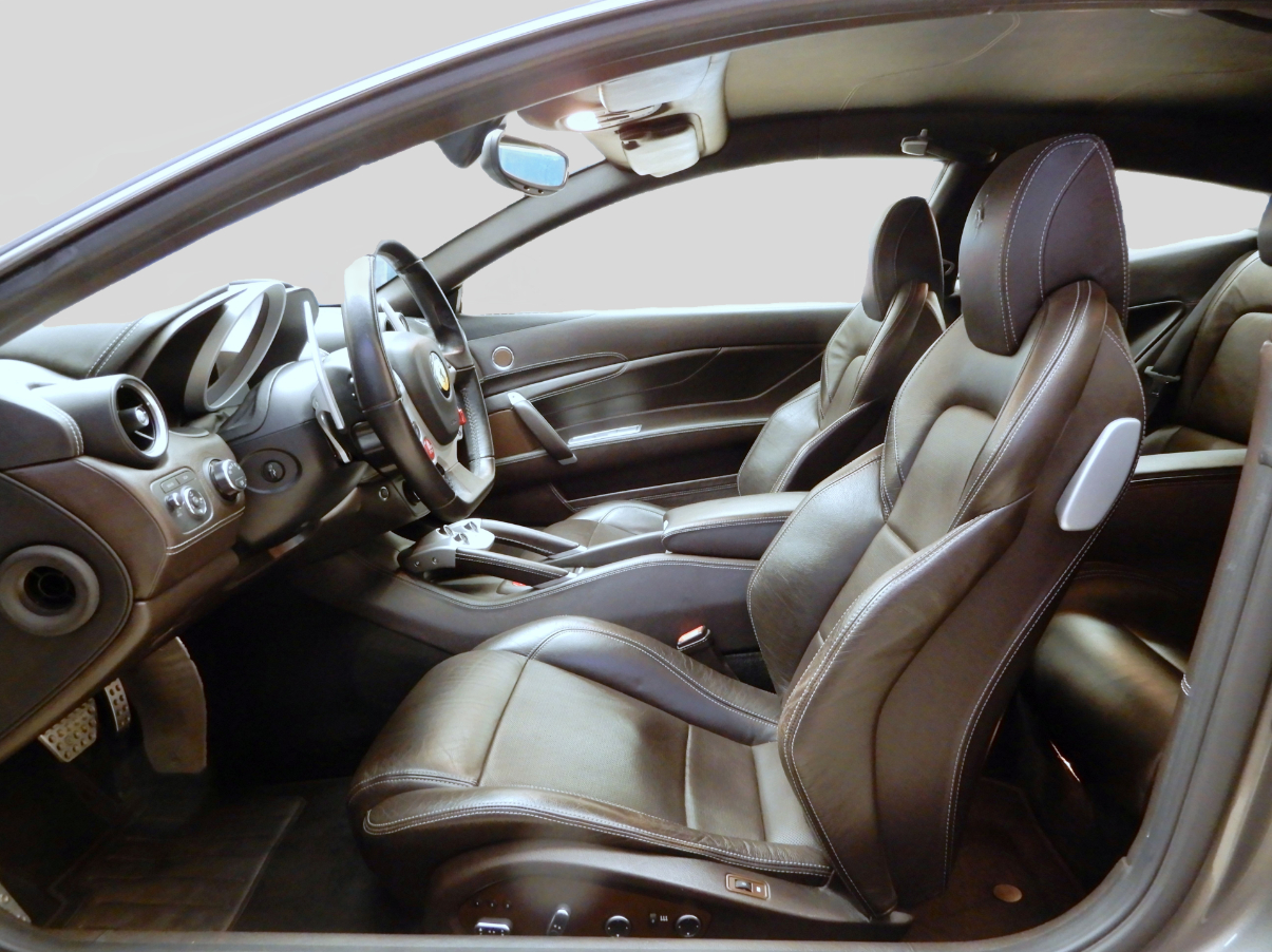 FERRARI FF-image-8