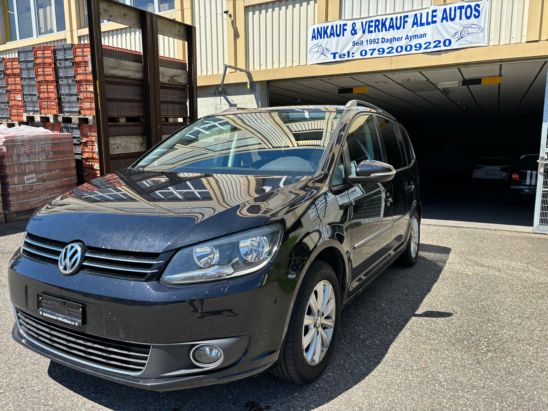 VW Touran 1.4 TSI Trendline DSG-image-2