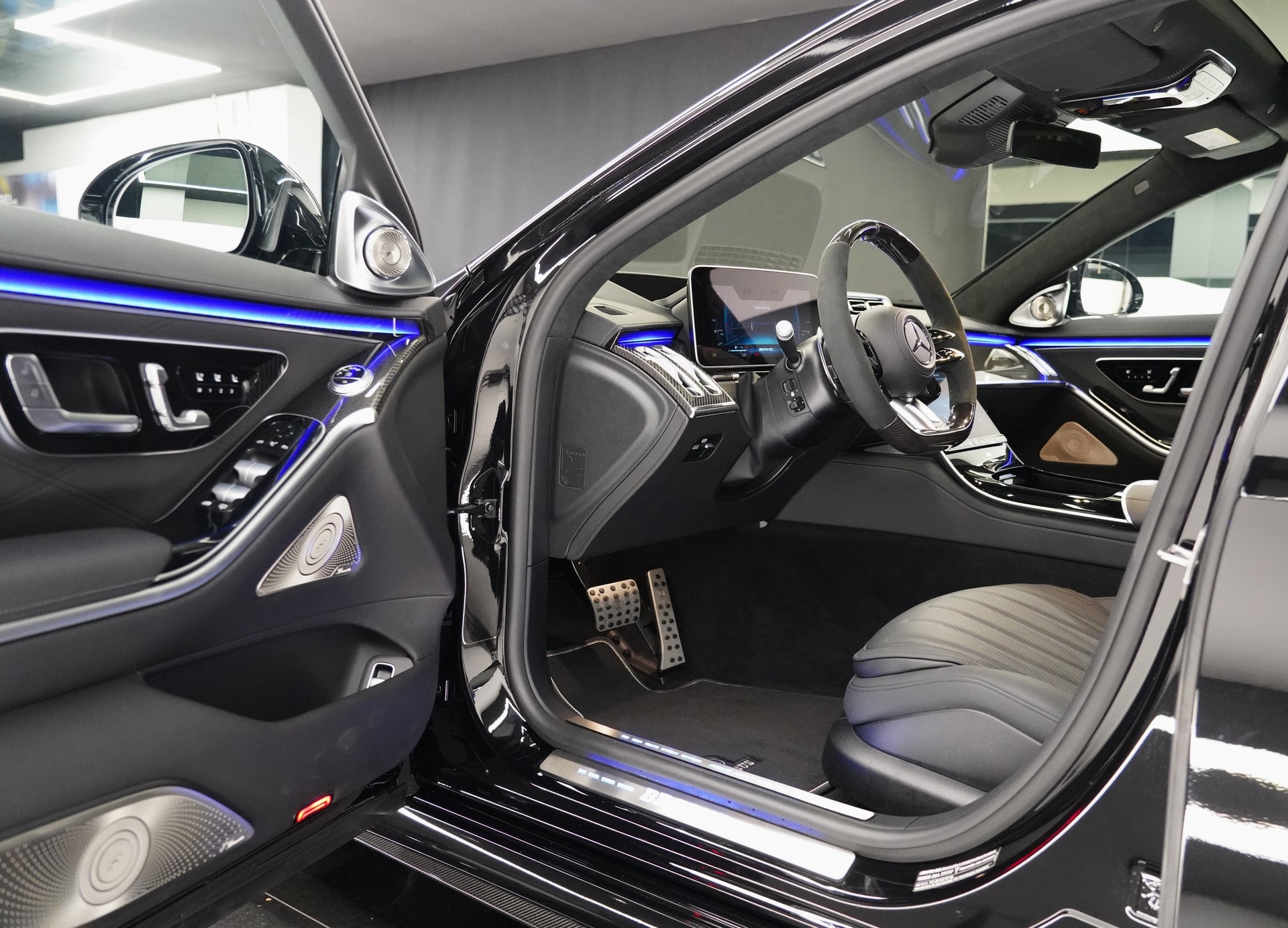 MERCEDES-BENZ S 63 AMG E Perf. Business BRABUS-image-7