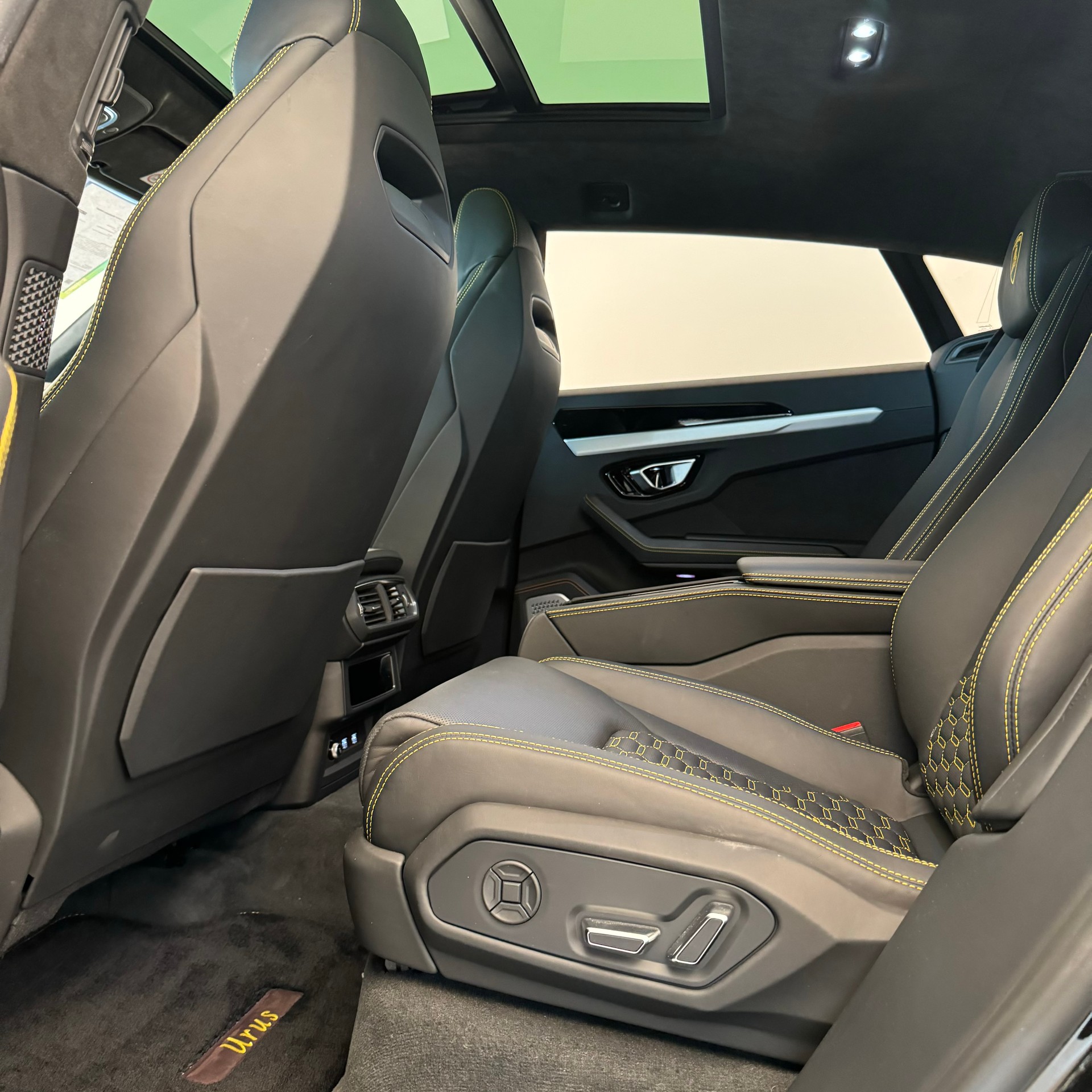 LAMBORGHINI Urus E-Gear Widebody Unikat-image-21