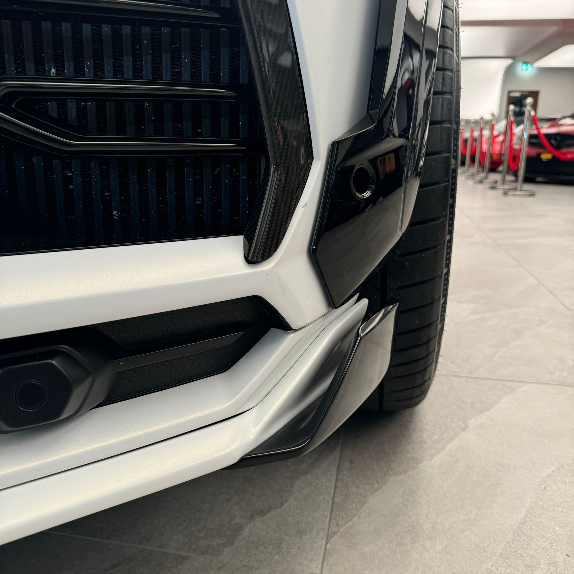 LAMBORGHINI Urus E-Gear Widebody Unikat-showroom-element-3