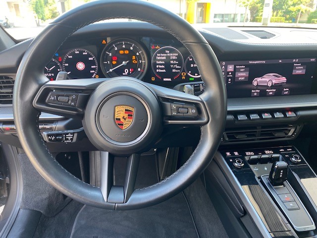 PORSCHE 911-image-6