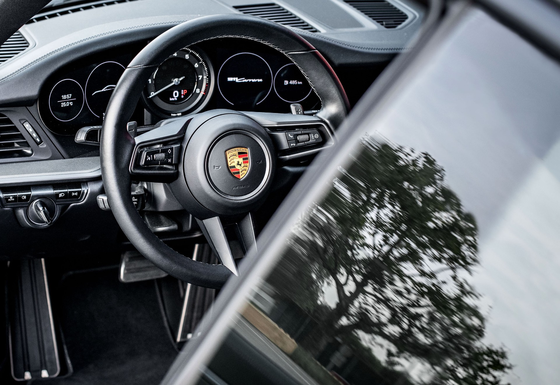 PORSCHE 911-image-4