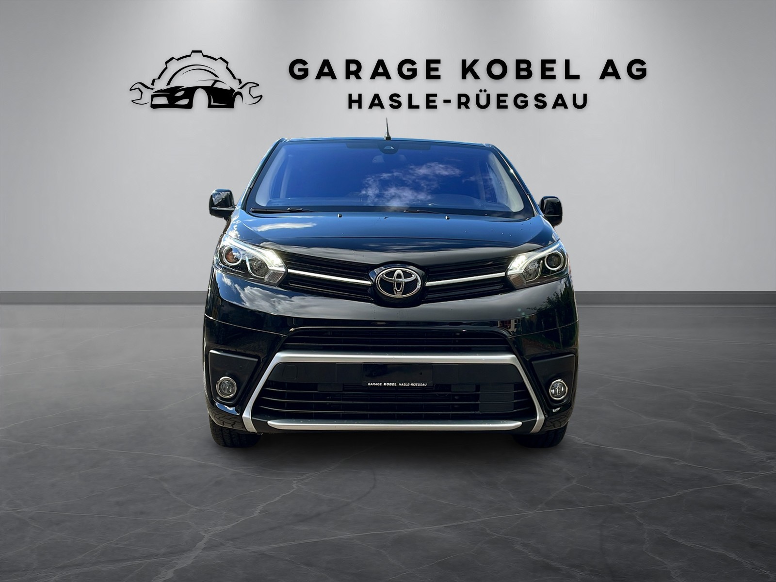 TOYOTA Proace Verso 2.0 D-4D Trend Long Automatic-image-1