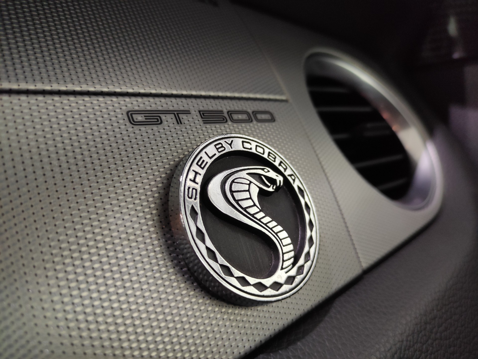 FORD Shelby GT 500 SVT-image-12