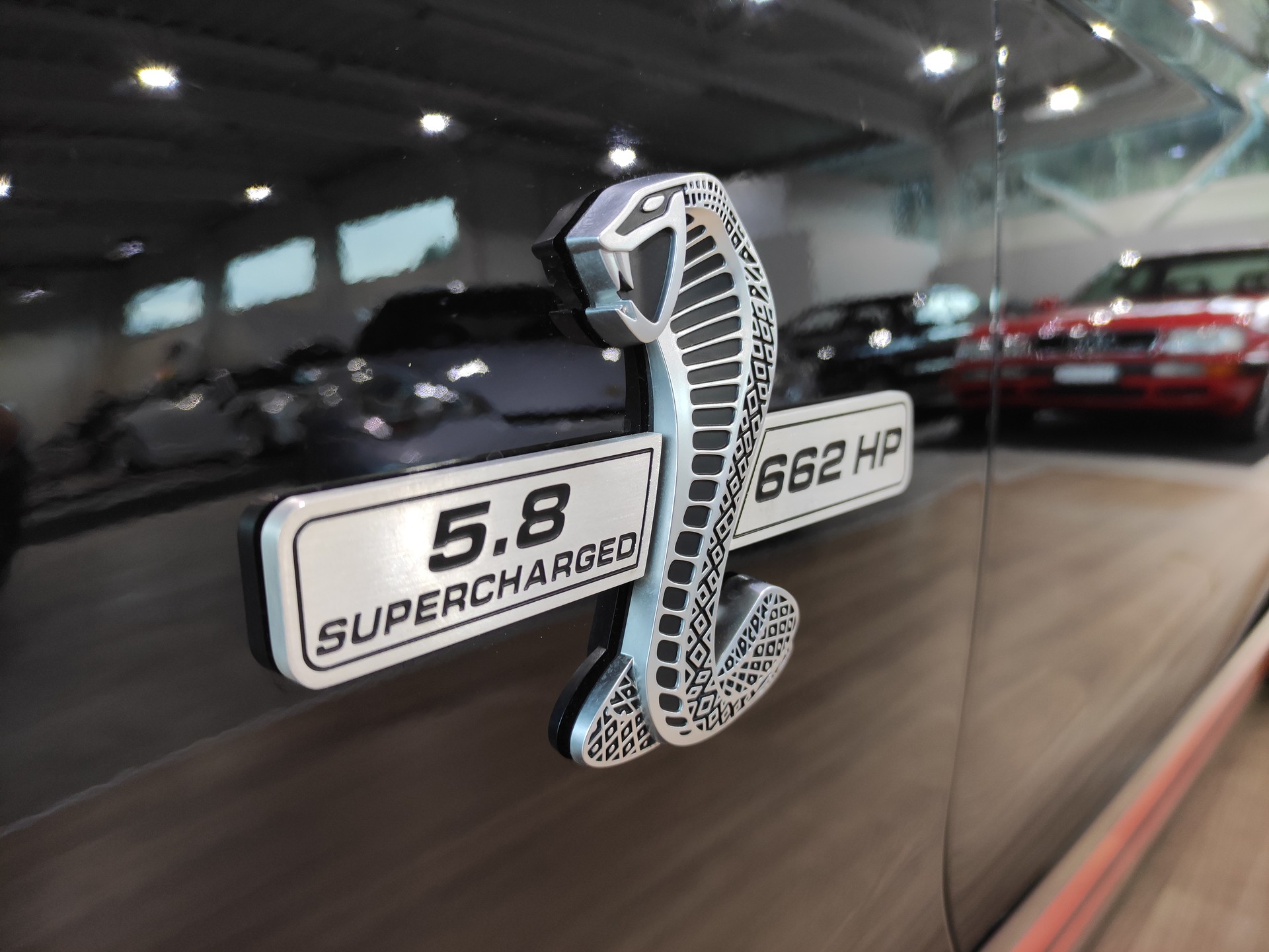 FORD Shelby GT 500 SVT-image-4