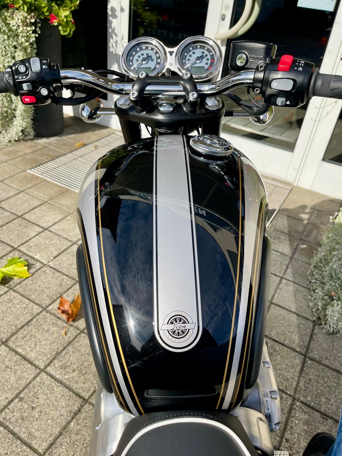 TRIUMPH Bonneville T120 Icon Edition-image-13