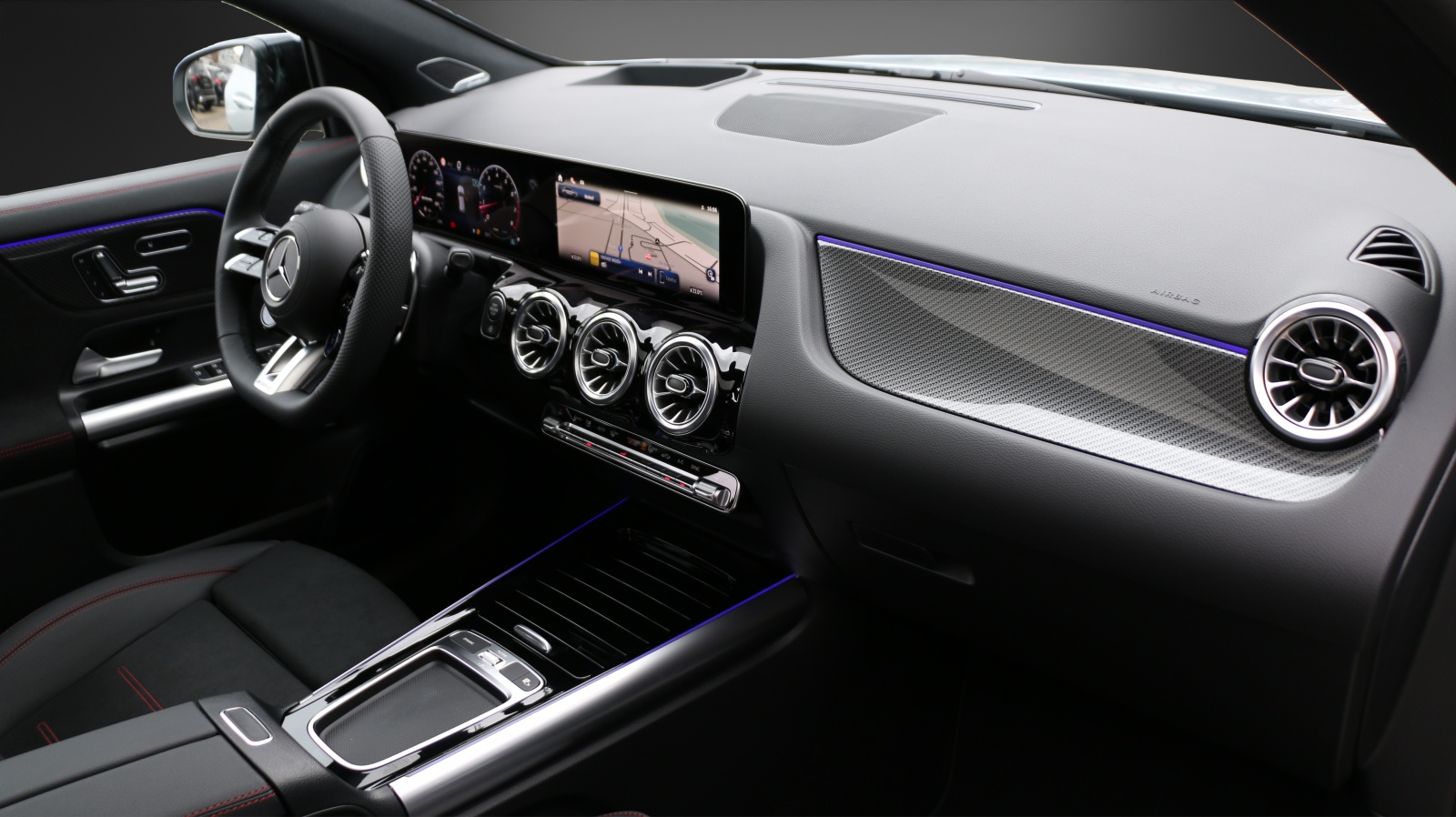 MERCEDES-BENZ GLA 35 AMG 4MATIC-image-11