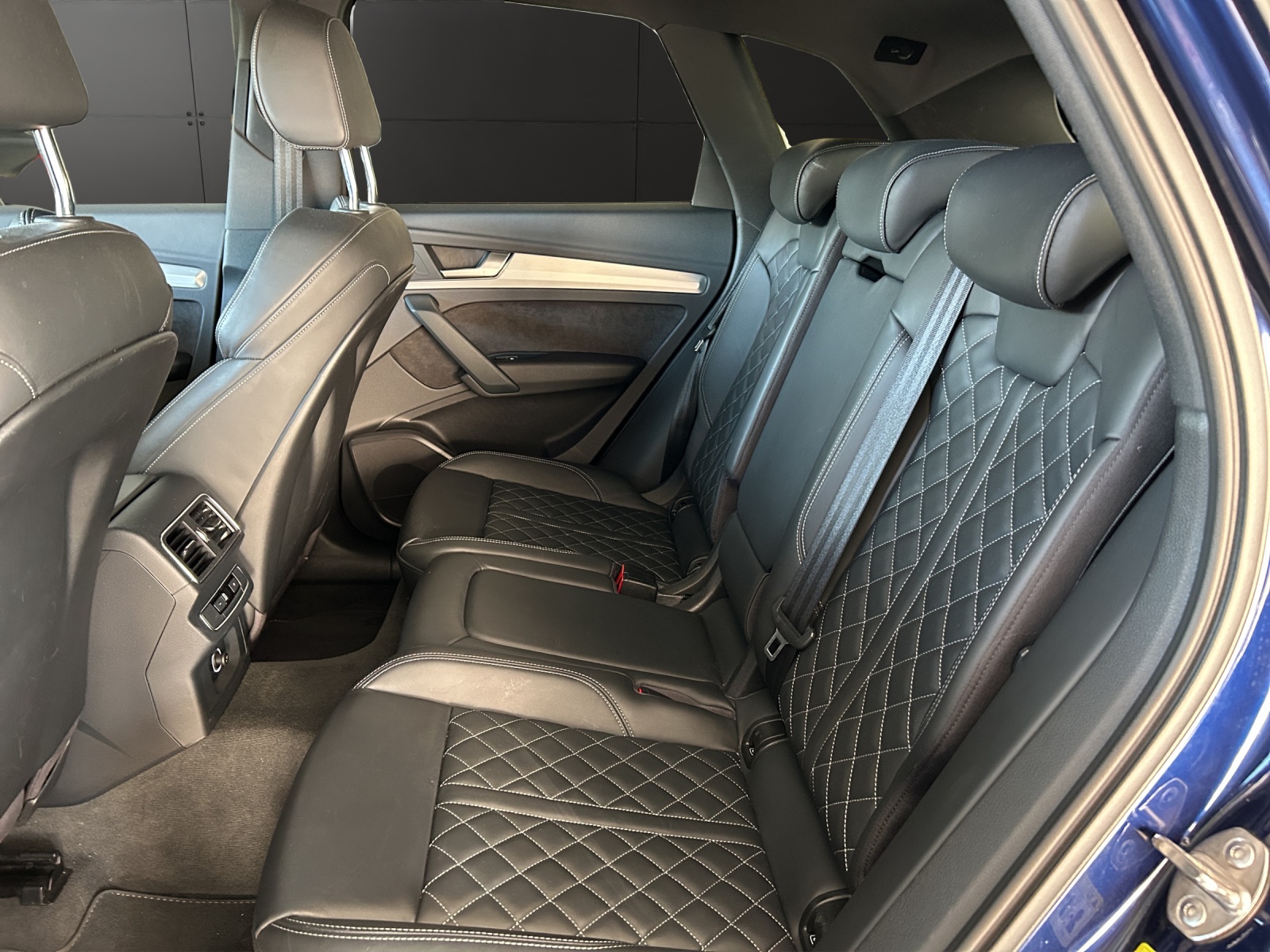 AUDI Q5 2.0 TDI sport quattro S-tronic-image-11