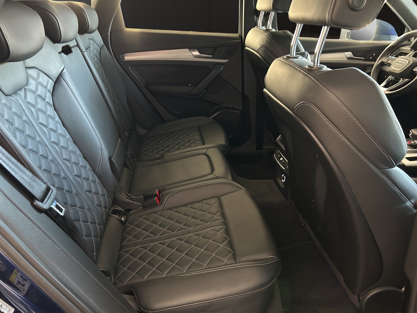 AUDI Q5 2.0 TDI sport quattro S-tronic-image-16
