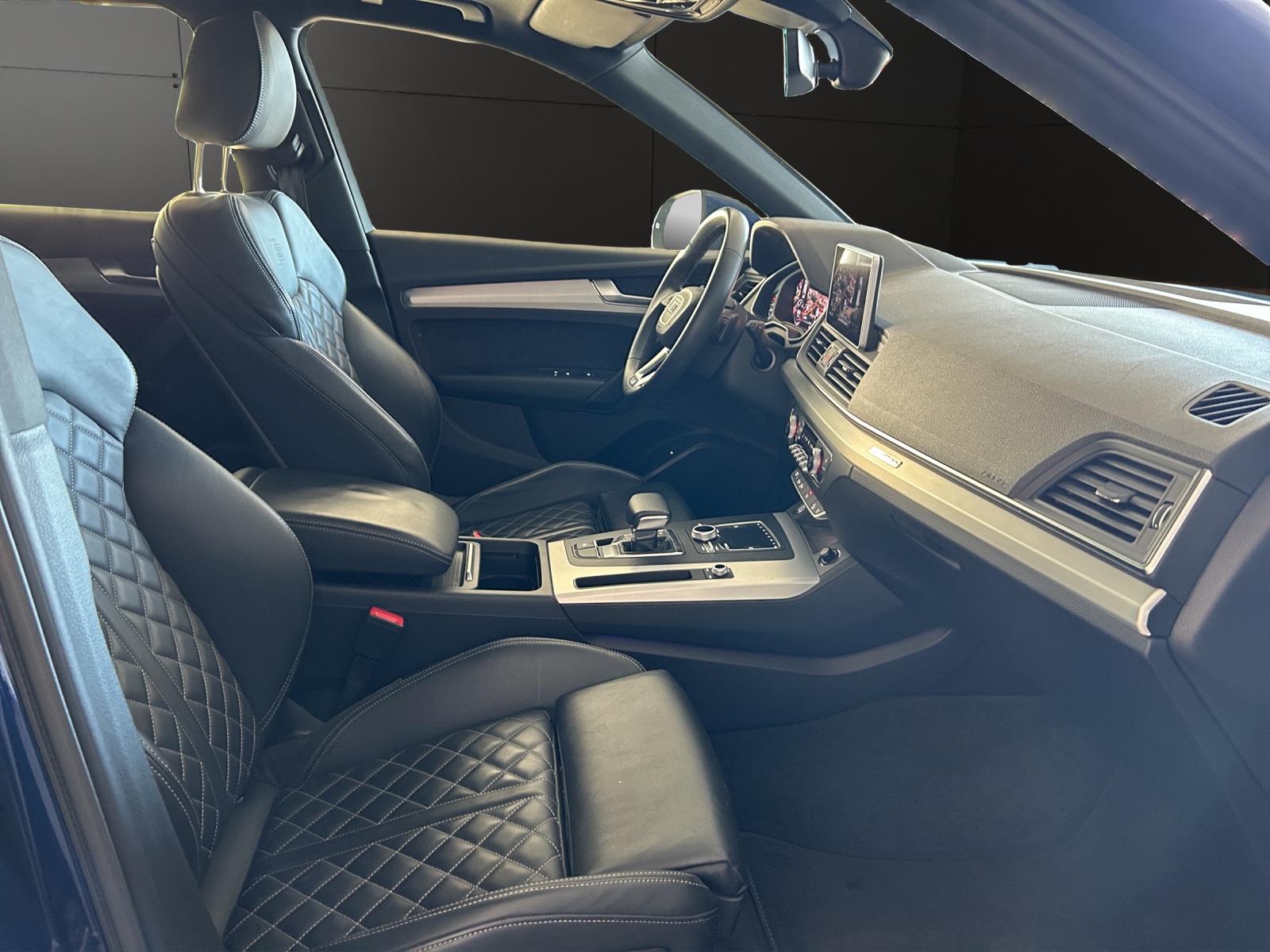 AUDI Q5 2.0 TDI sport quattro S-tronic-image-15