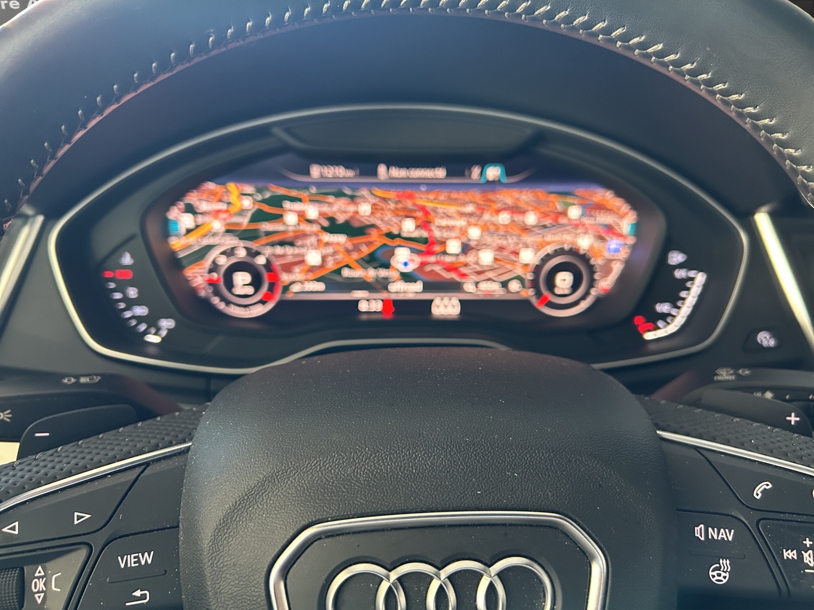 AUDI Q5 2.0 TDI sport quattro S-tronic-image-10