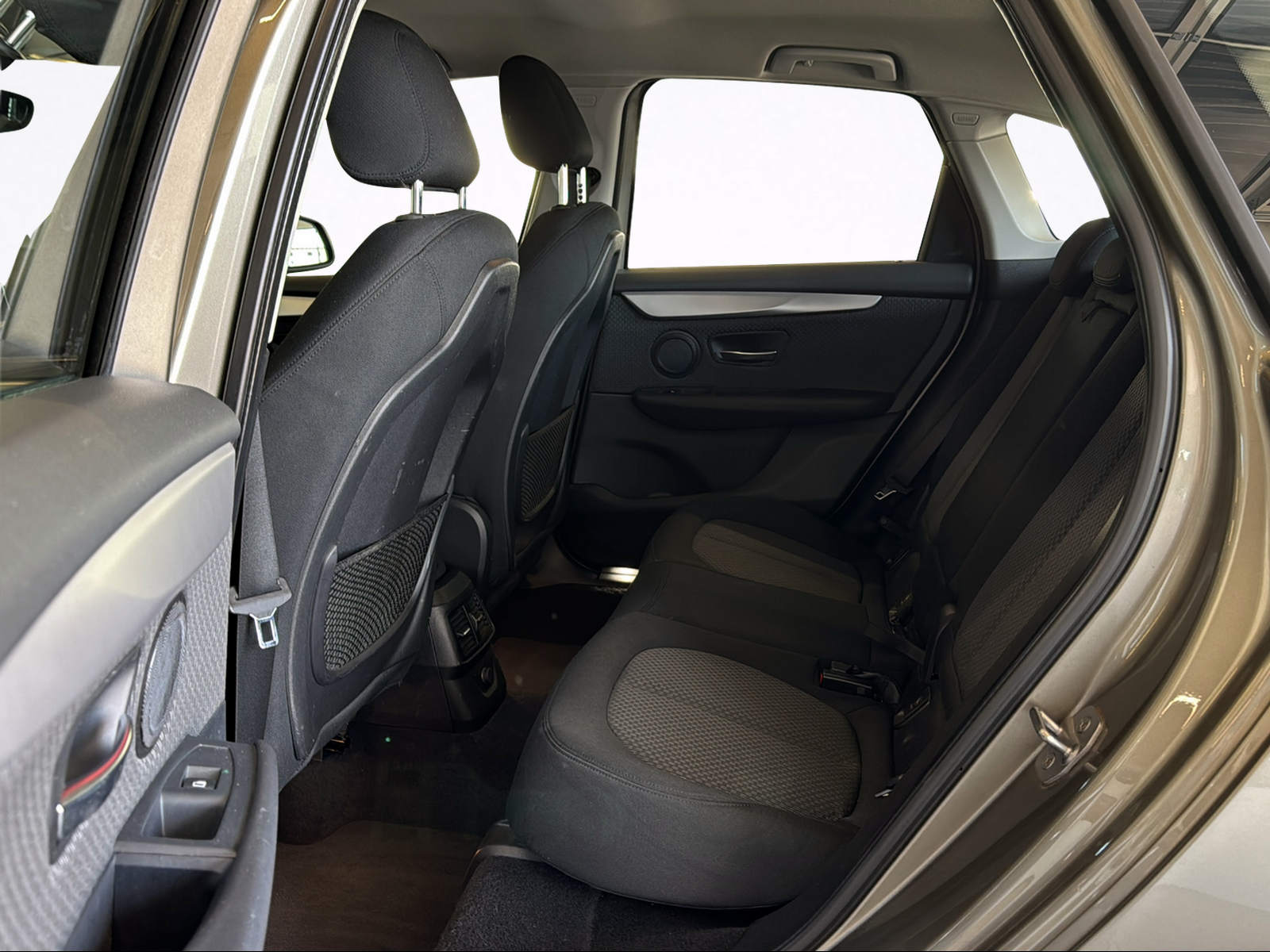 BMW 225i xDrive Active Tourer Steptronic-image-11