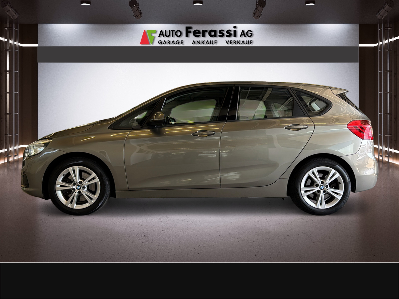 BMW 225i xDrive Active Tourer Steptronic-image-1