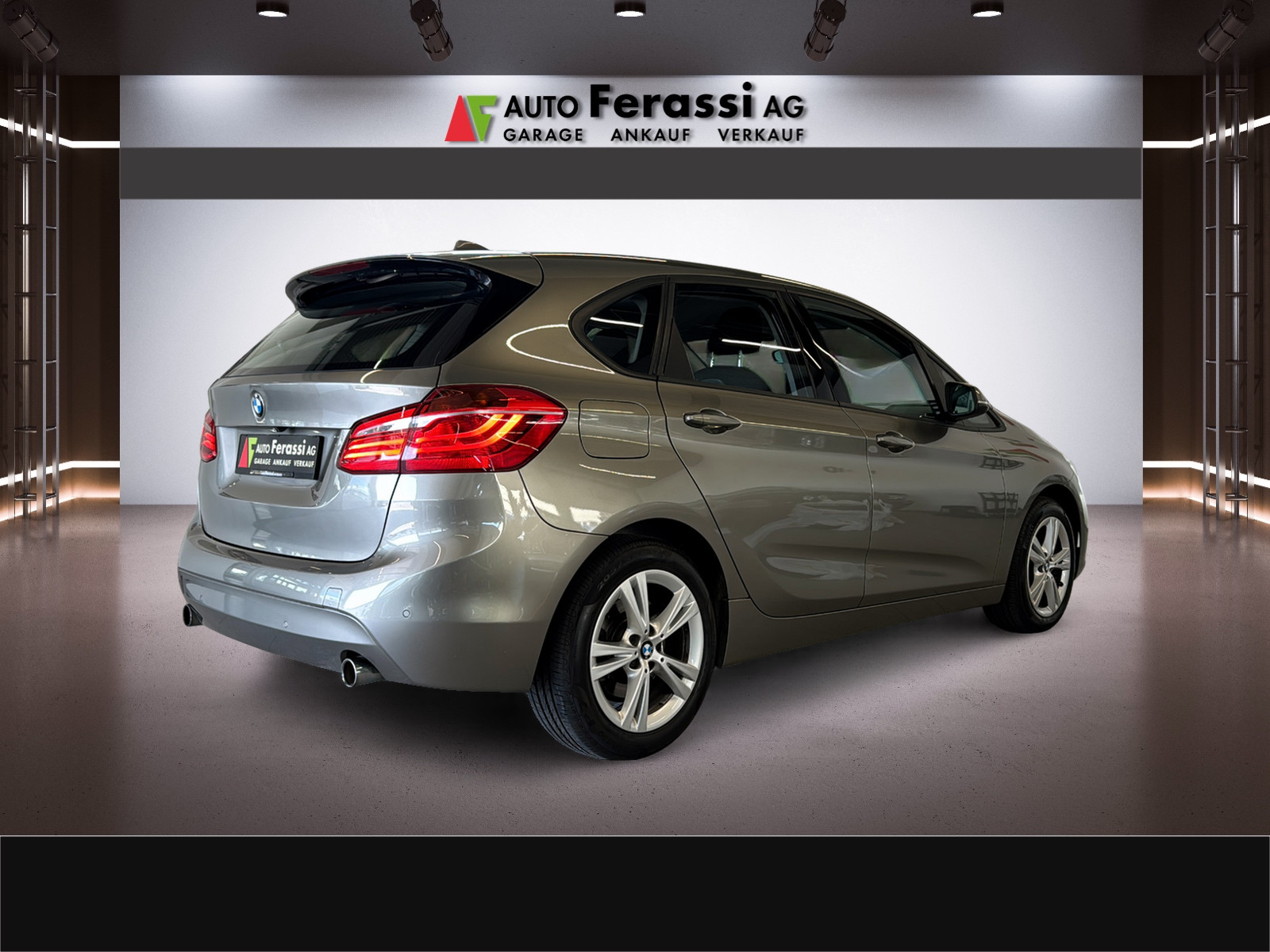 BMW 225i xDrive Active Tourer Steptronic-image-5