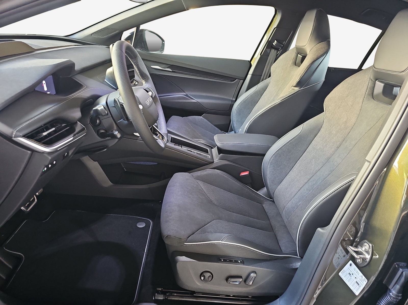 SKODA Enyaq Coupé Sportline 4x4-image-7