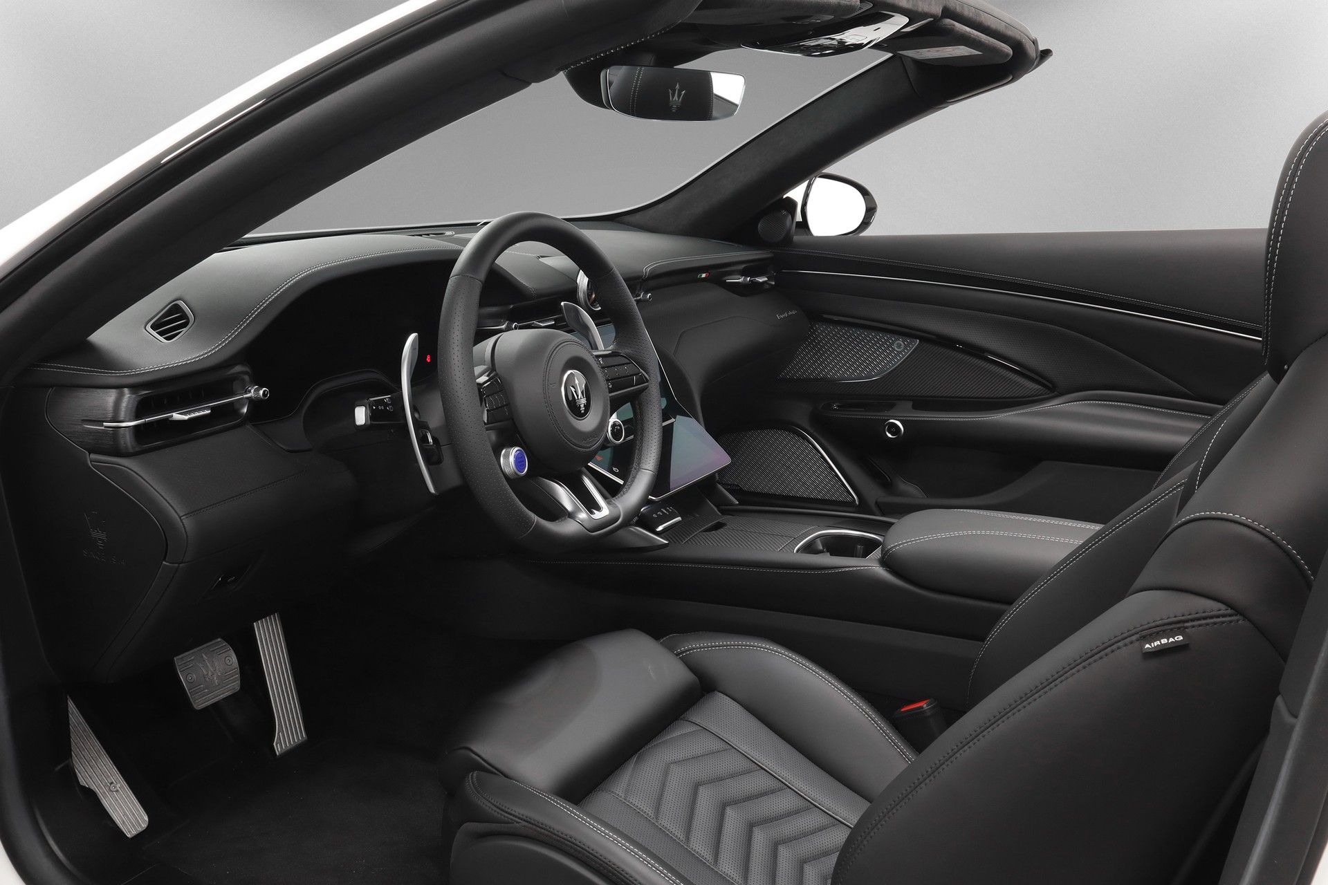 MASERATI GranCabrio Trofeo-image-11