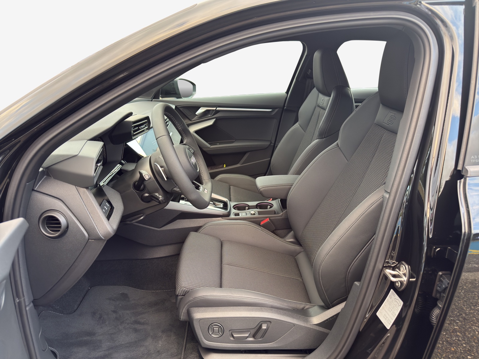 AUDI A3 Sportback 40 TFSI e Attraction S-tronic-image-7