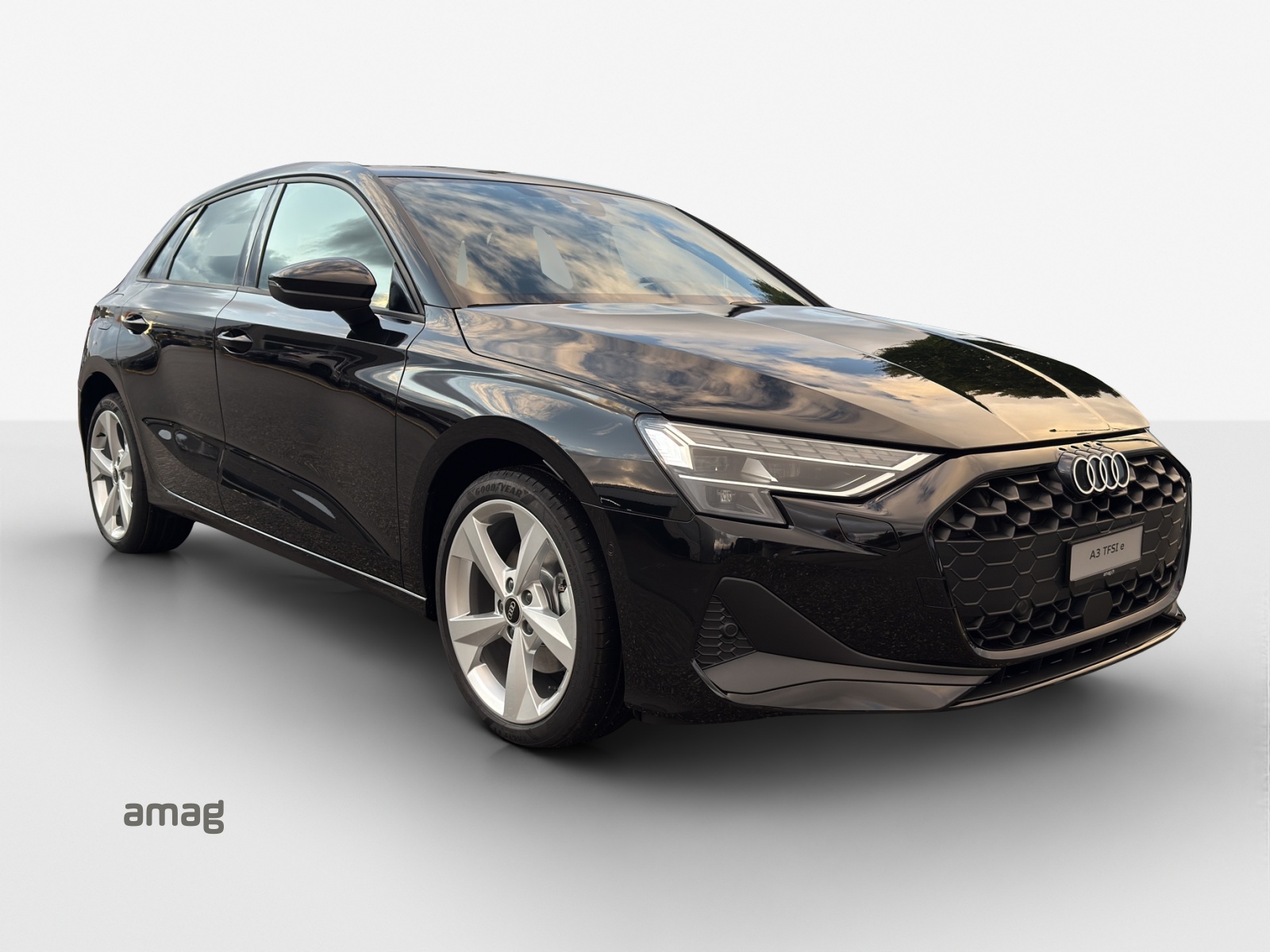 AUDI A3 Sportback 40 TFSI e Attraction S-tronic-image-5