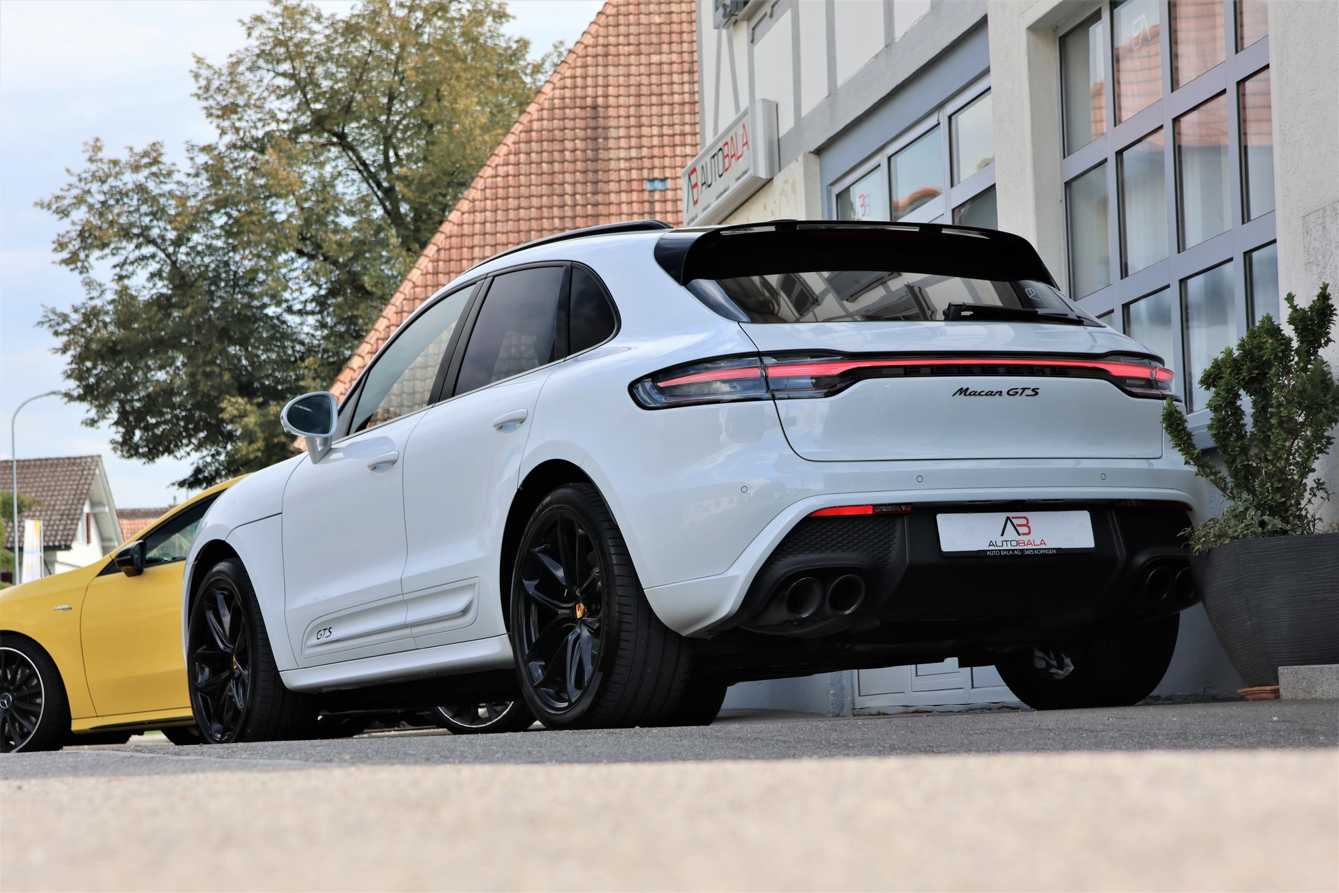 PORSCHE Macan GTS PDK (CH)-image-1