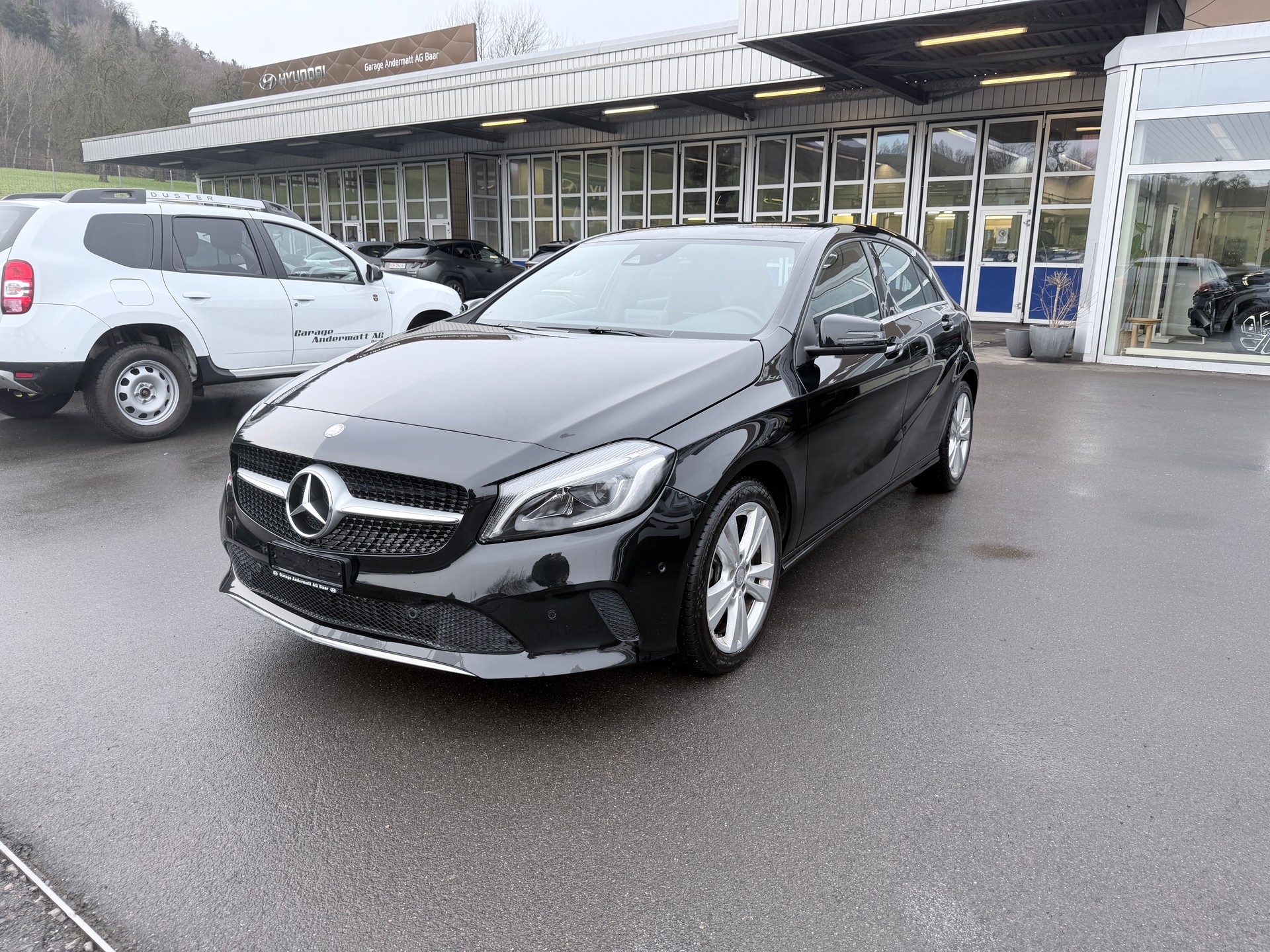 MERCEDES-BENZ A 180 Night Star 7G-DCT-image-2
