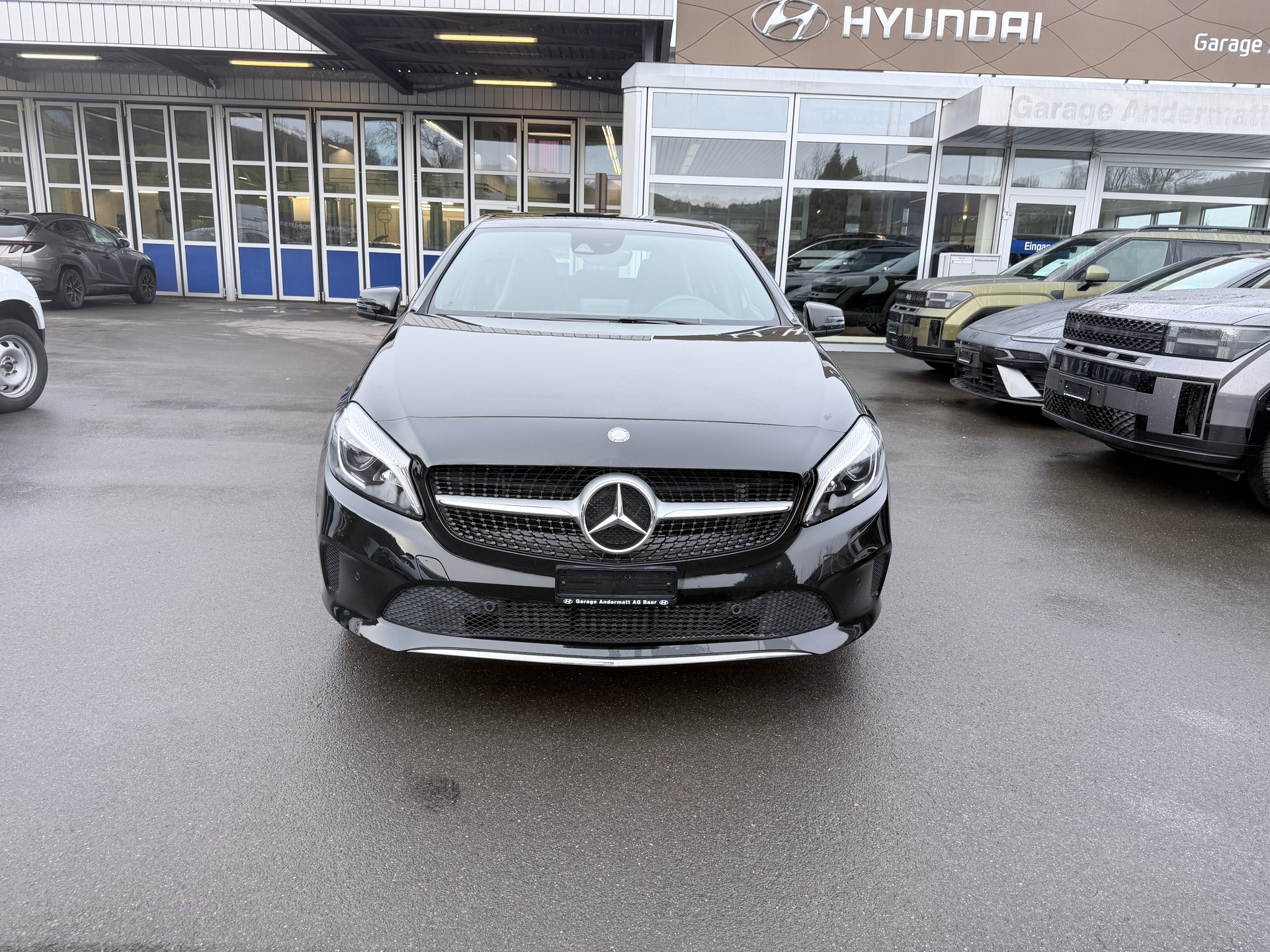 MERCEDES-BENZ A 180 Night Star 7G-DCT-image-1