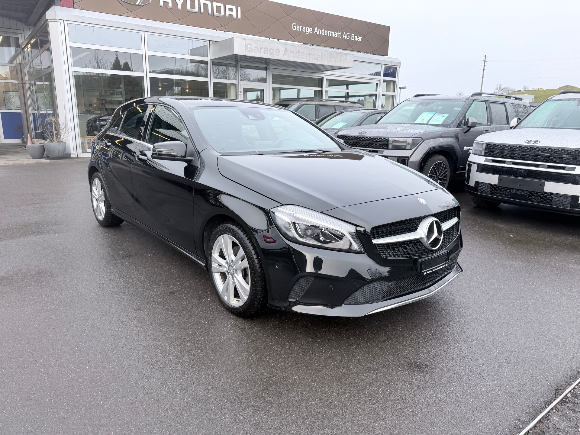 MERCEDES-BENZ A 180 Night Star 7G-DCT