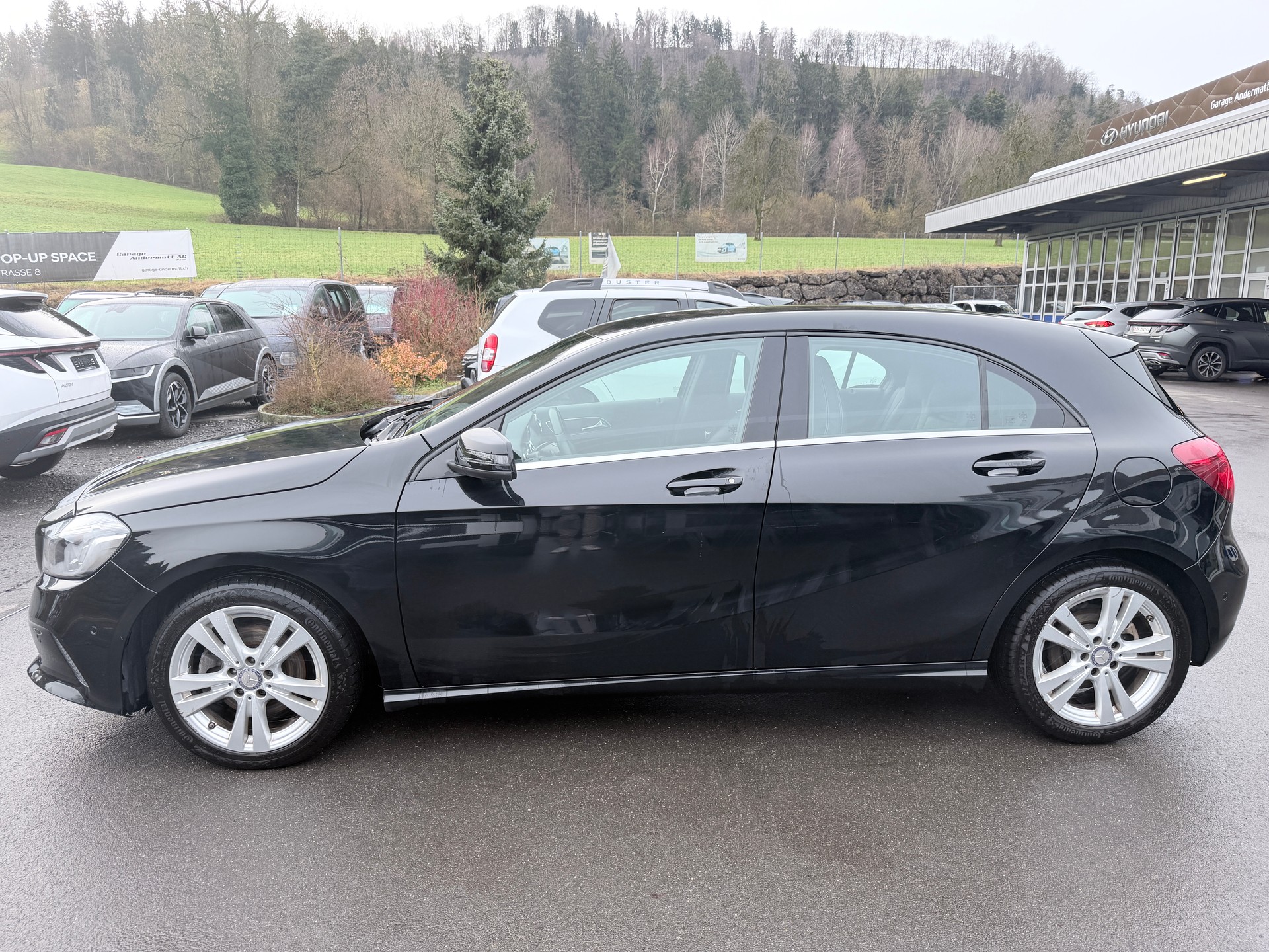 MERCEDES-BENZ A 180 Night Star 7G-DCT-image-3