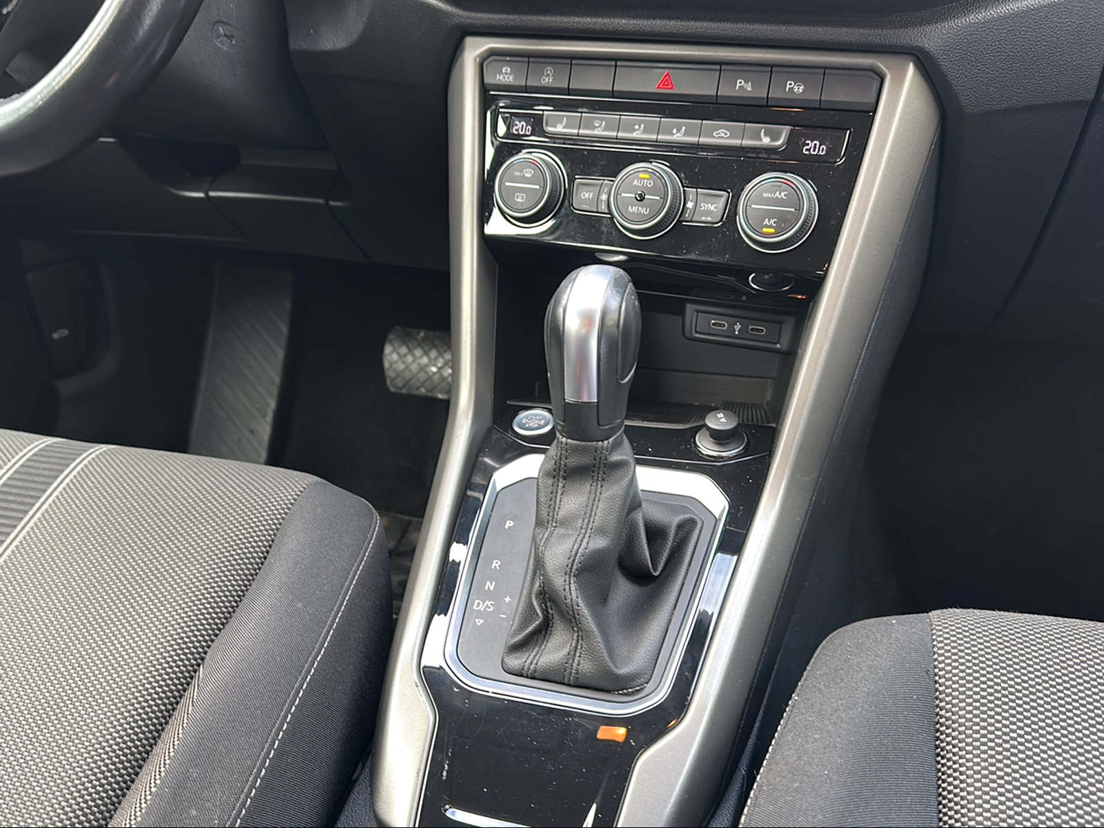 VW T-Roc 1.5 TSI EVO Advance Selection DSG-image-14