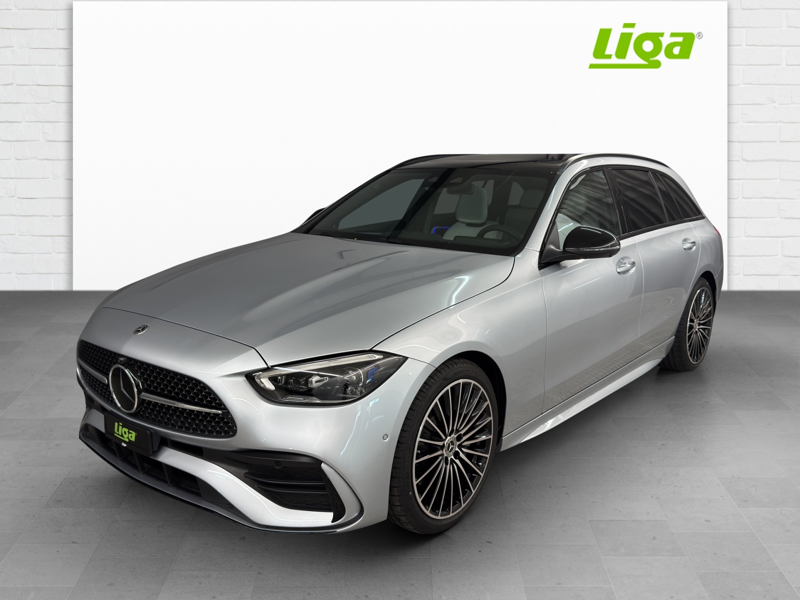 MERCEDES-BENZ C 220 d AMG Line 4Matic T-Modell Swiss Star-image-1