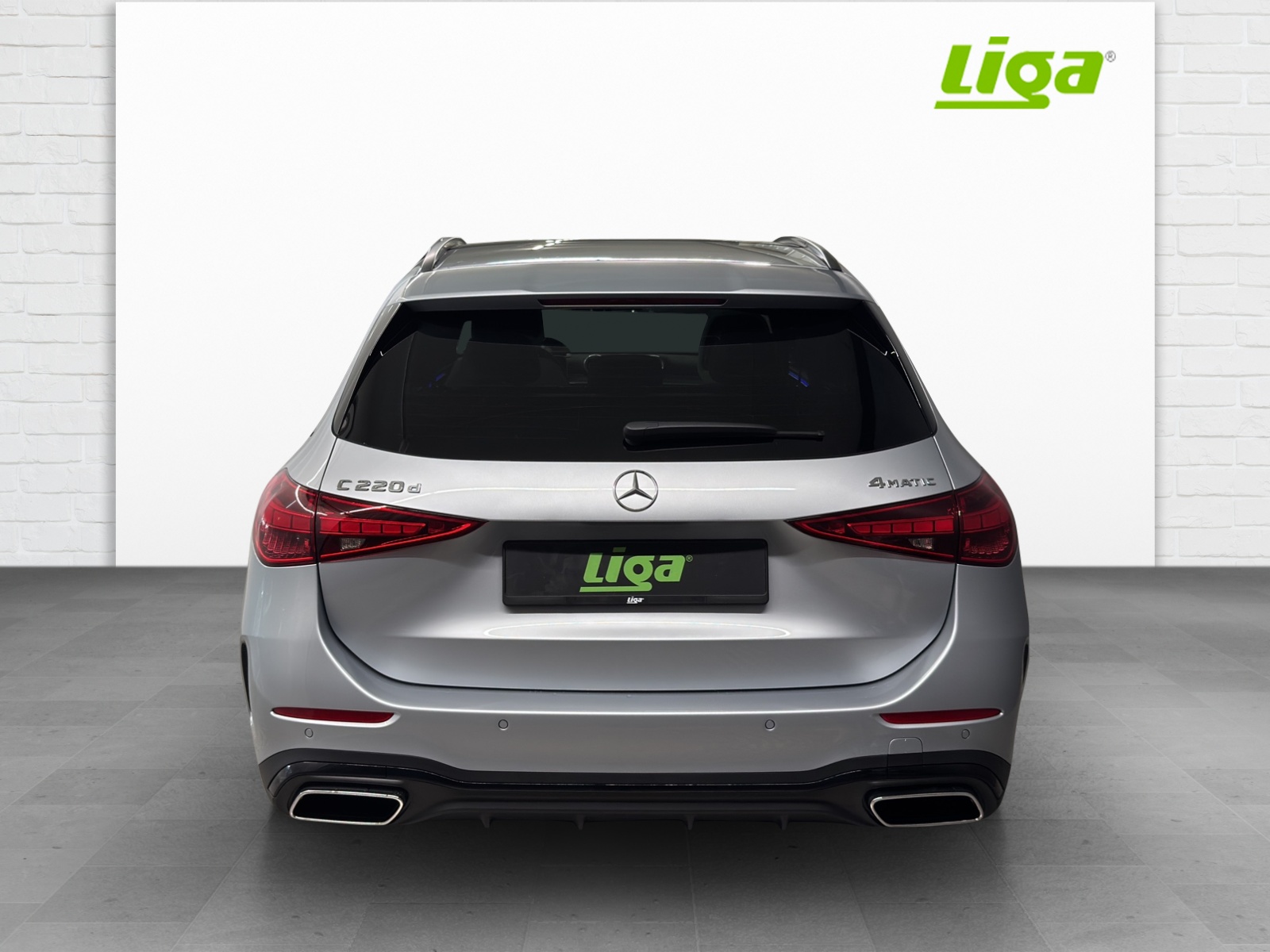 MERCEDES-BENZ C 220 d AMG Line 4Matic T-Modell Swiss Star-image-4
