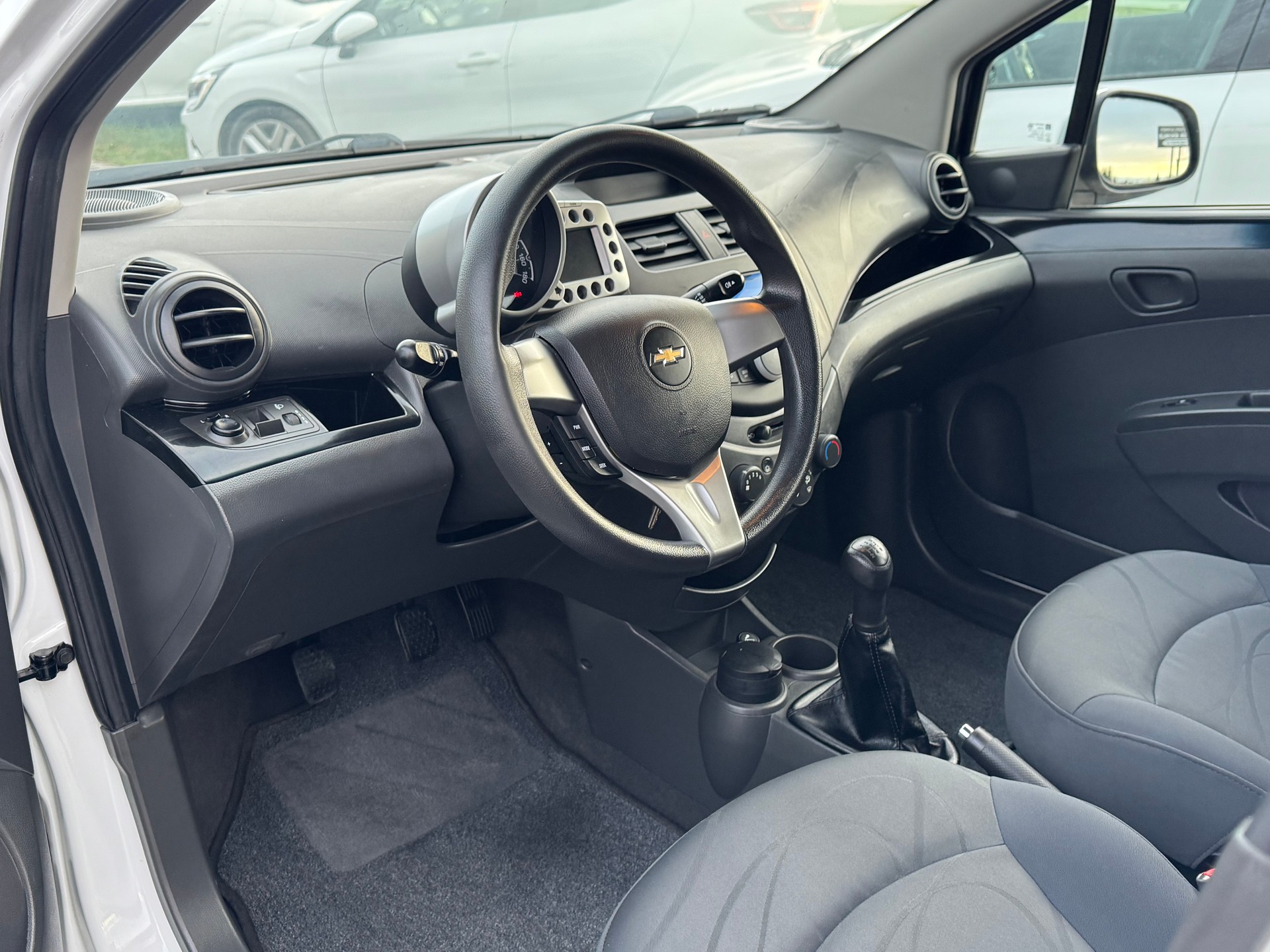 CHEVROLET Spark 1.0 LS-image-5