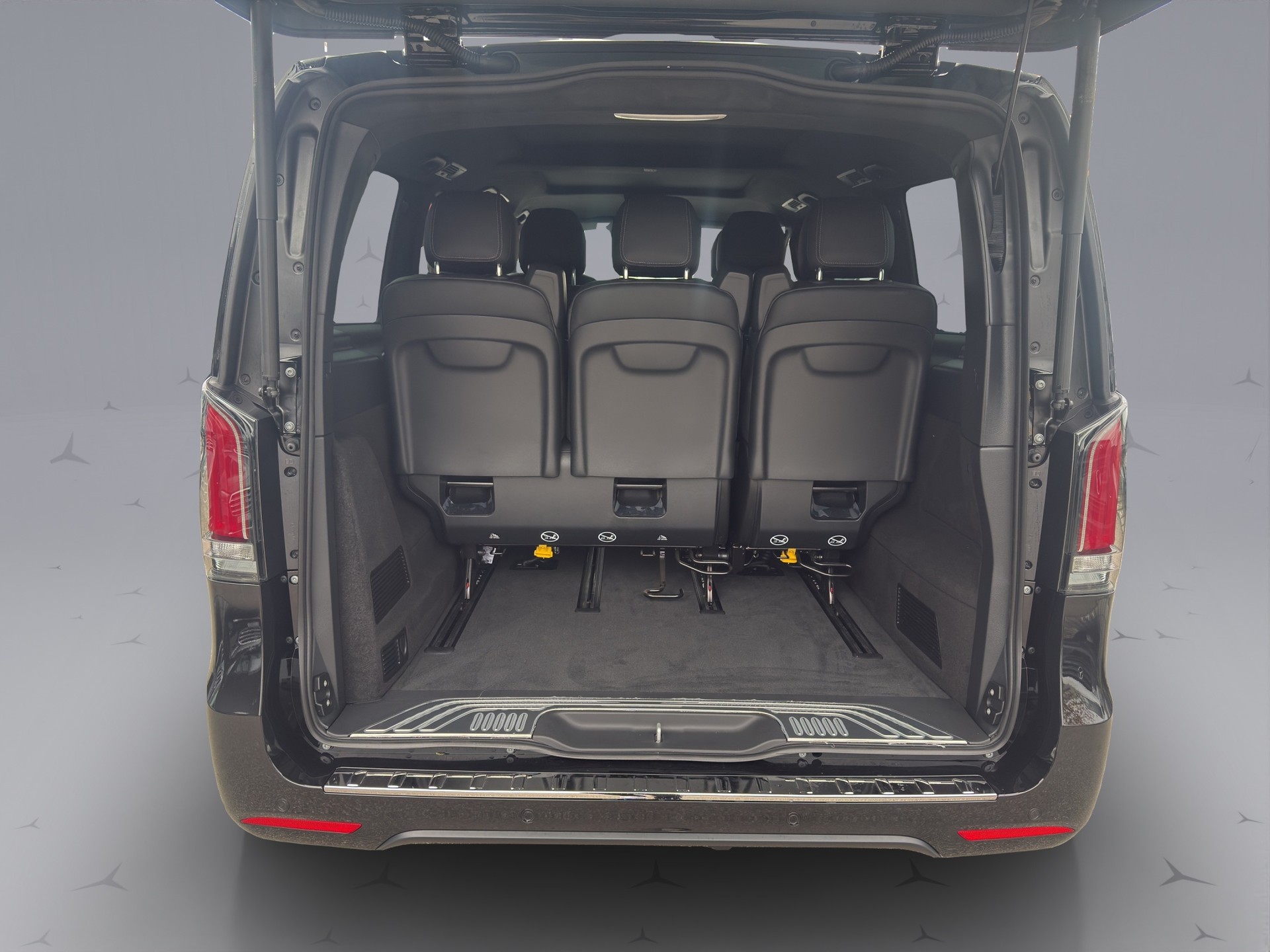 MERCEDES-BENZ V 300 d lang Swiss Edition 4Matic 9G-Tronic-image-17
