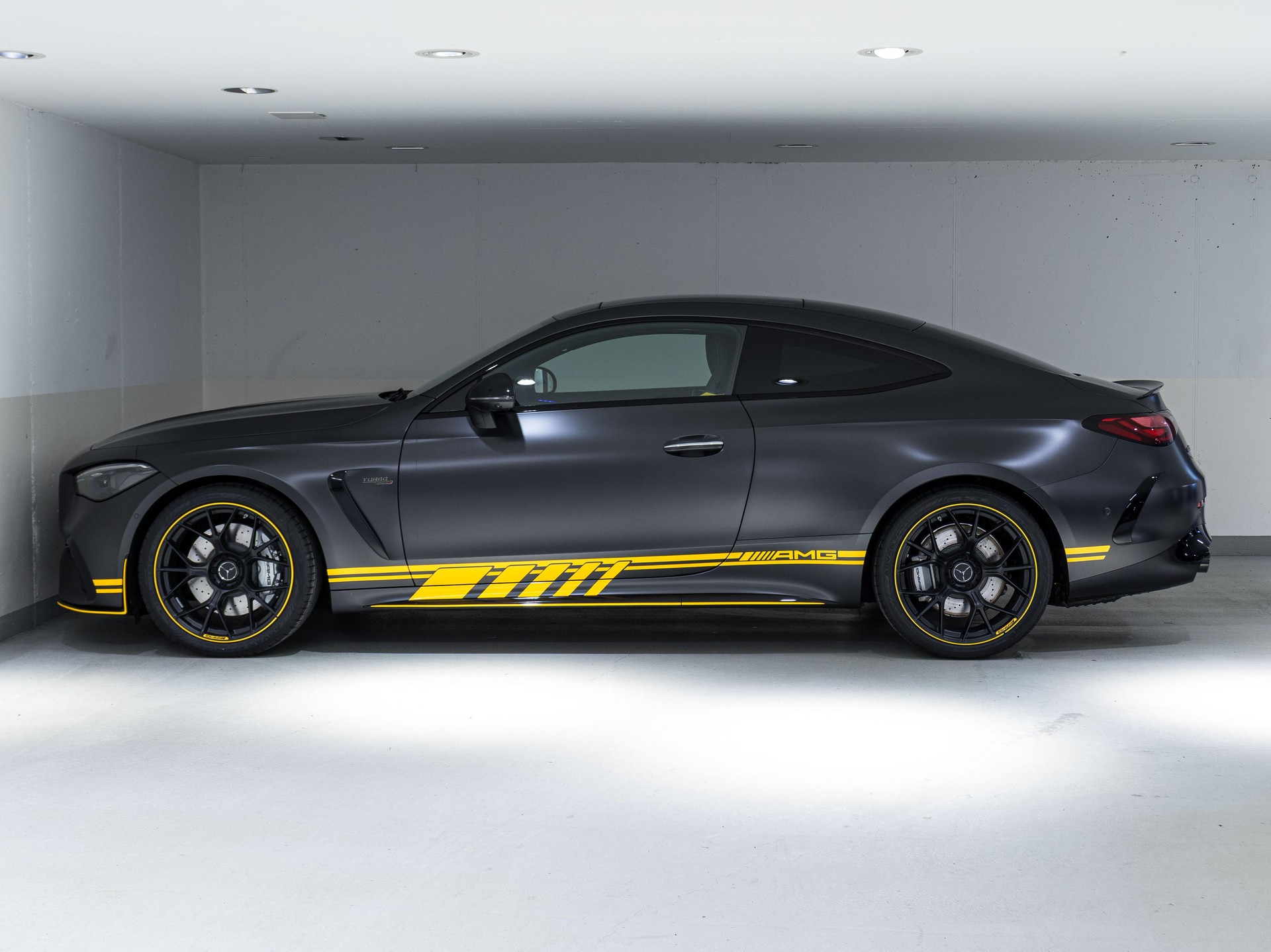 MERCEDES-BENZ CLE 53 AMG 4MATIC+ Coupé-image-4