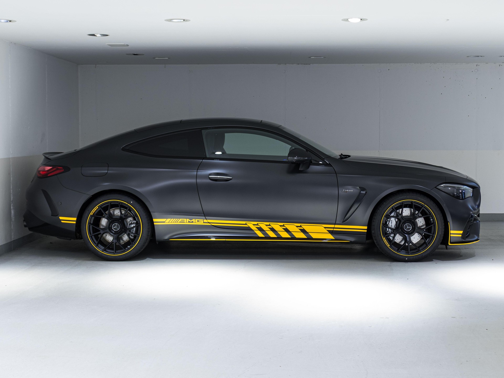 MERCEDES-BENZ CLE 53 AMG 4MATIC+ Coupé-image-1