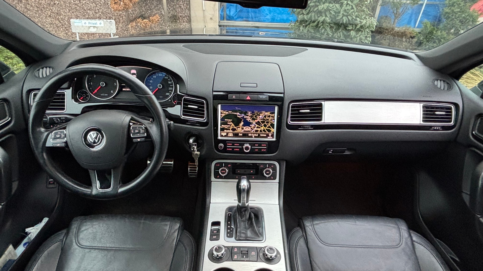 VW Touareg 3.0 TDI BlueMotion Technology Tiptronic-image-9