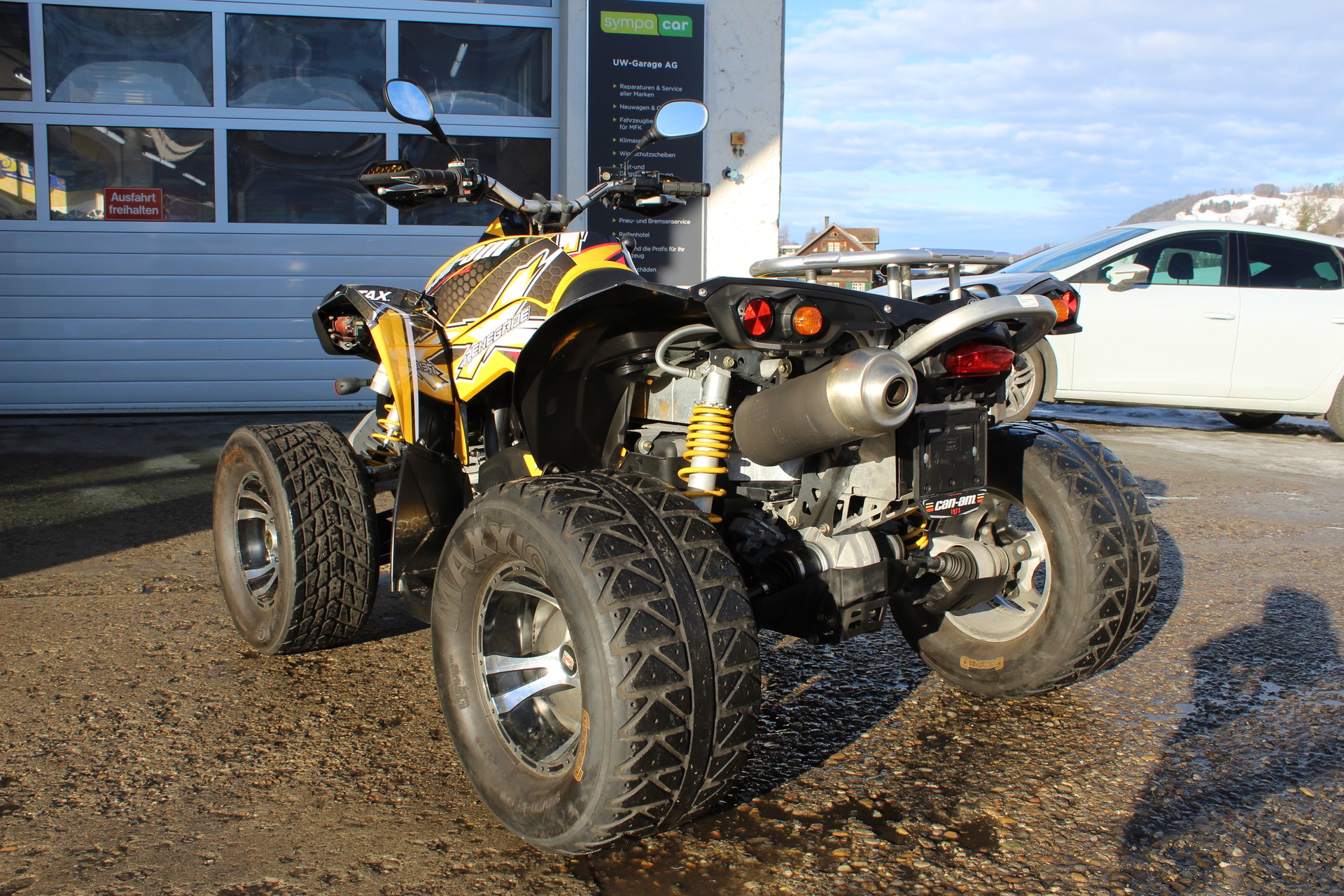 CAN-AM Renegade 800R 4x4-image-4