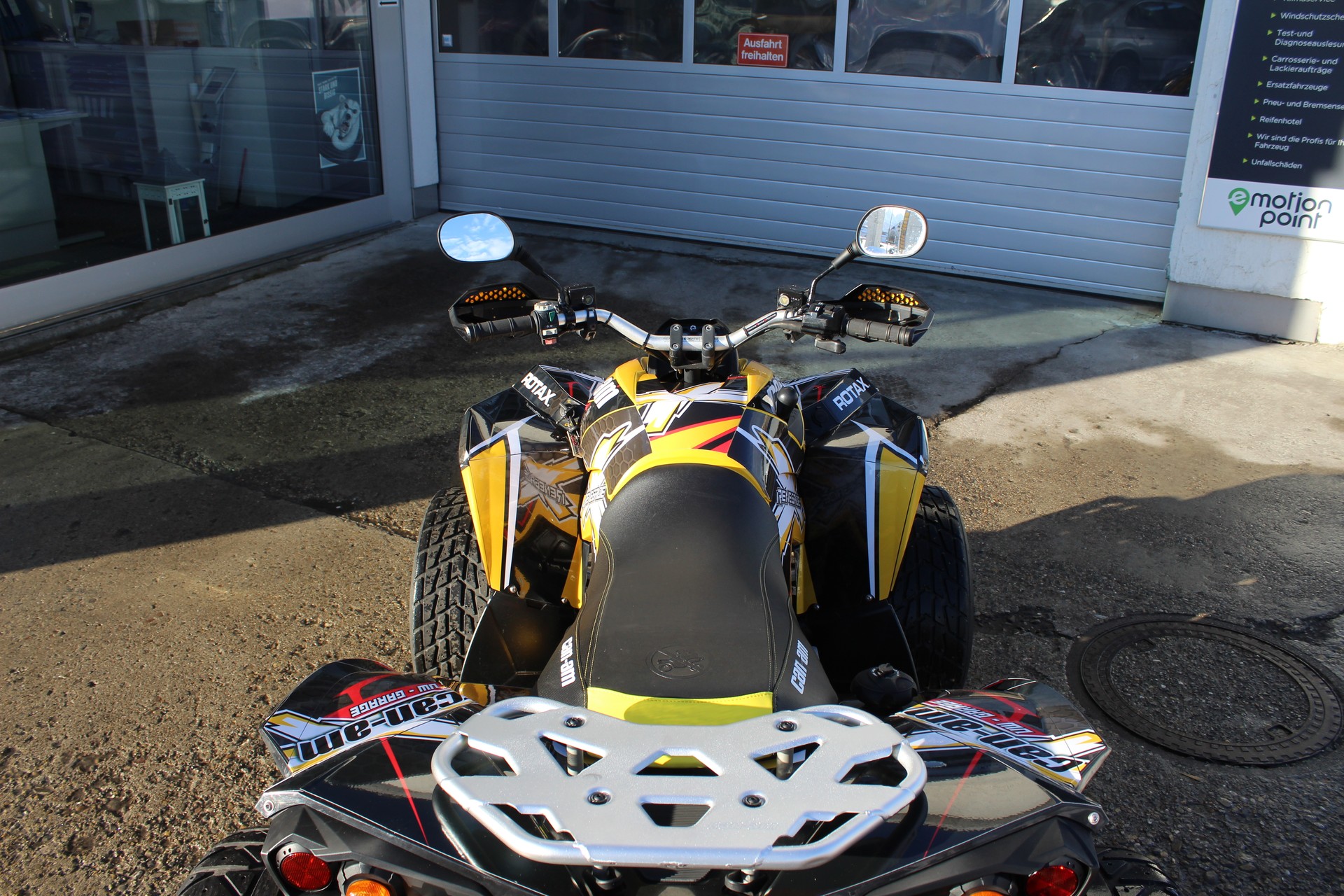 CAN-AM Renegade 800R 4x4-image-7