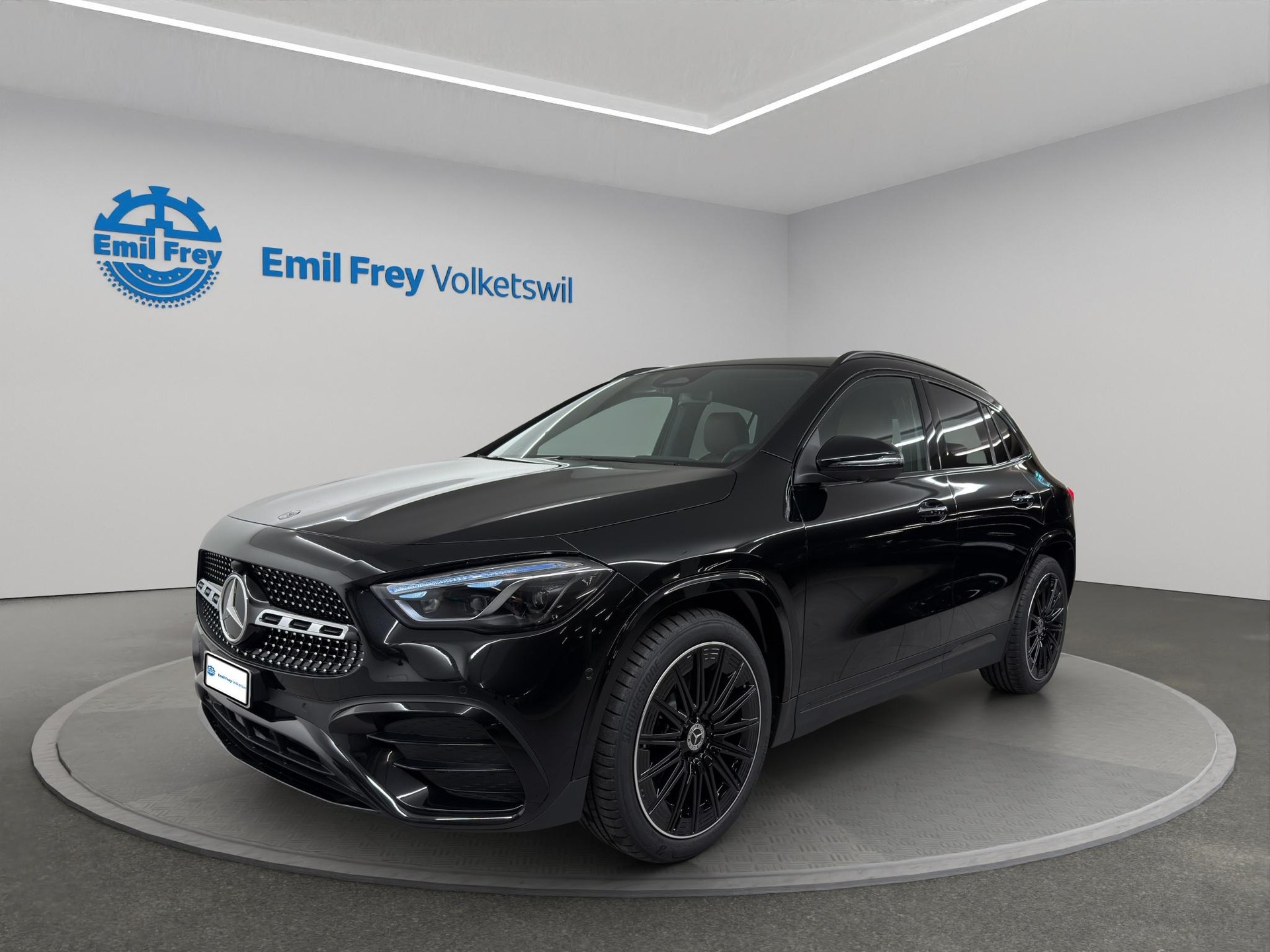 MERCEDES-BENZ GLA 250 Swiss Star AMG Line 4matic-image-0