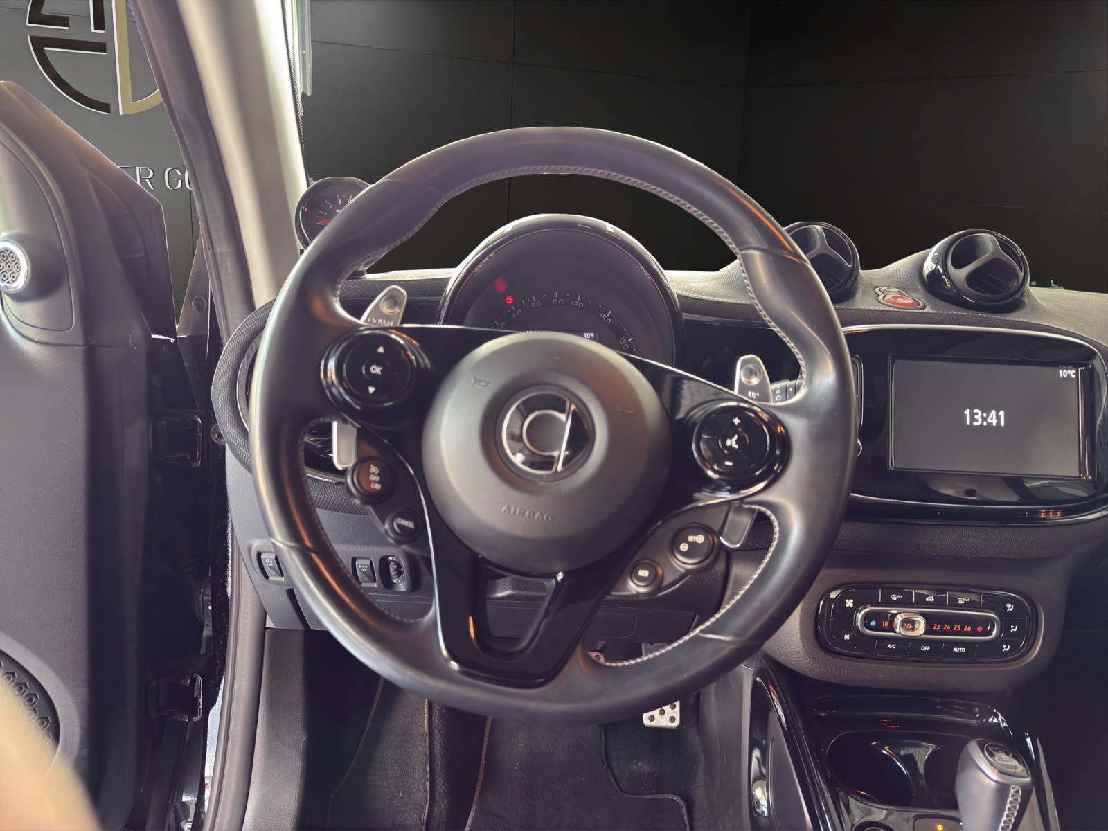 SMART fortwo Brabus Xclusive twinmatic Black Batch-image-8