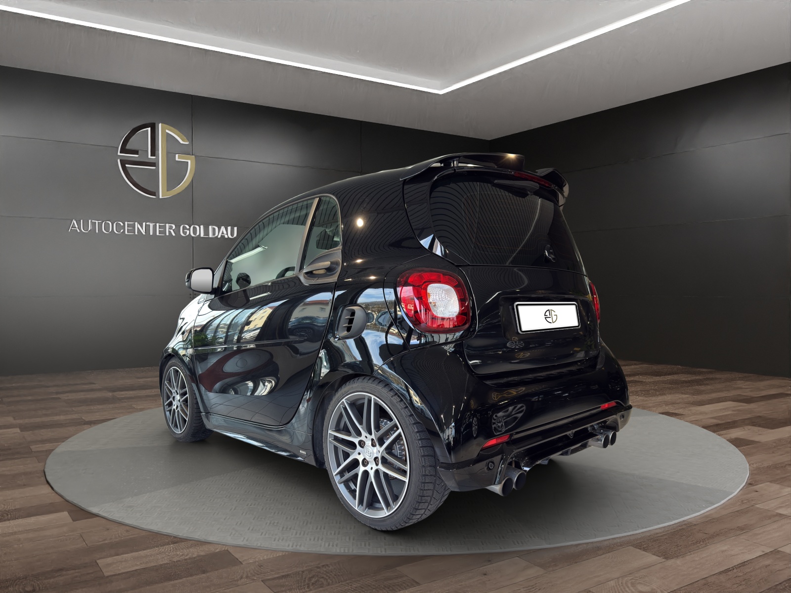 SMART fortwo Brabus Xclusive twinmatic Black Batch-showroom-element-1