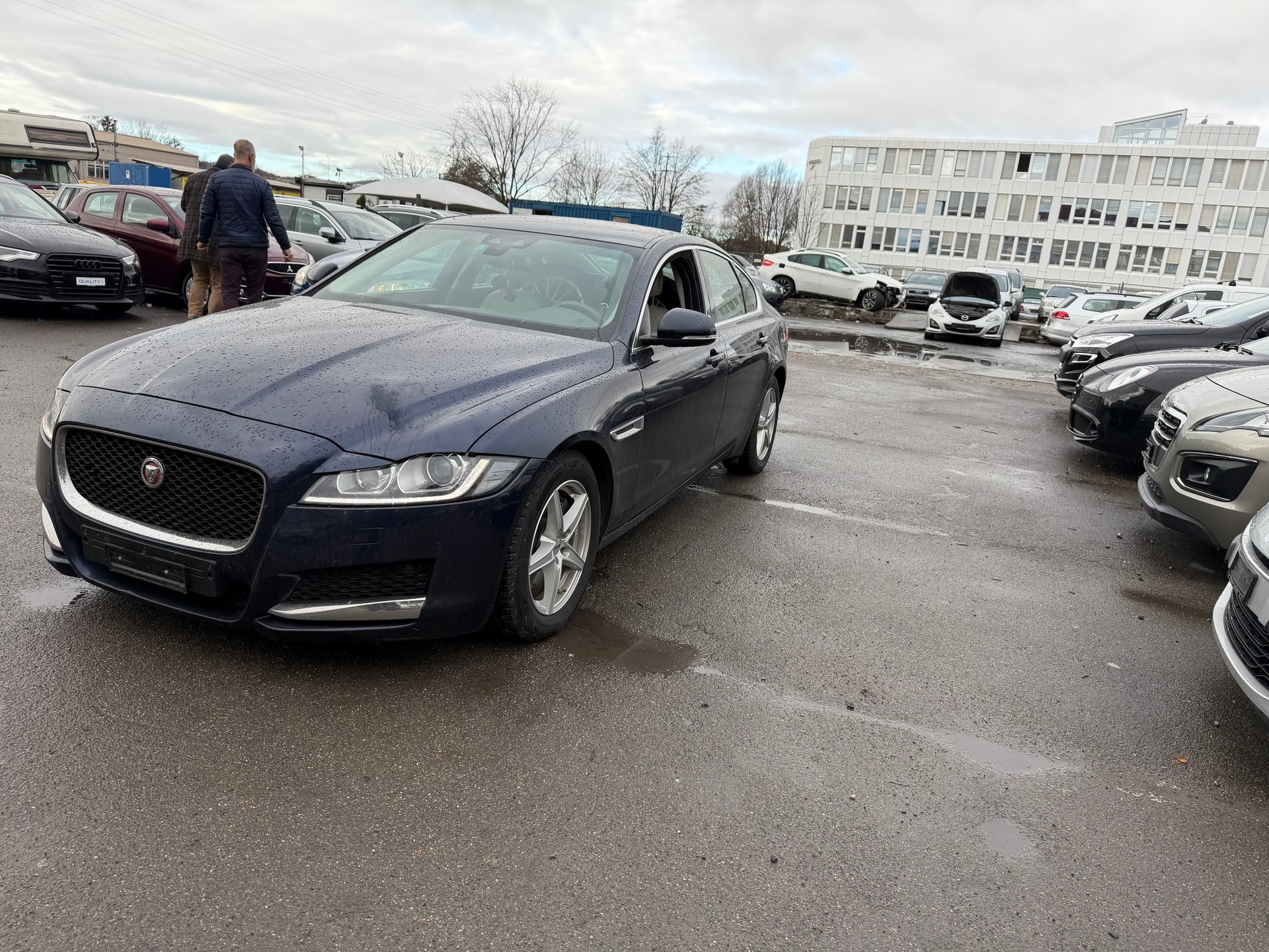JAGUAR XF 20d Prestige-image-2