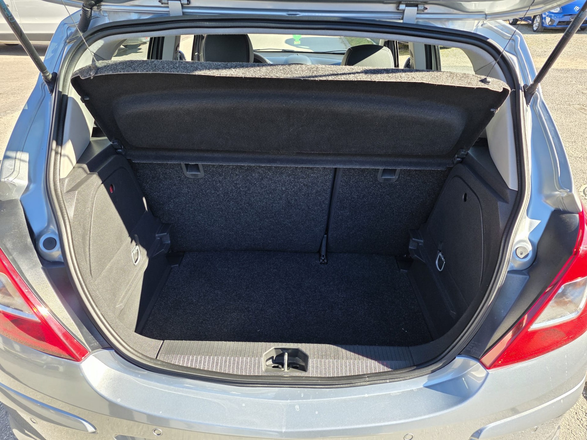 OPEL Corsa 1.4 TP Color Edition Automatic-image-7