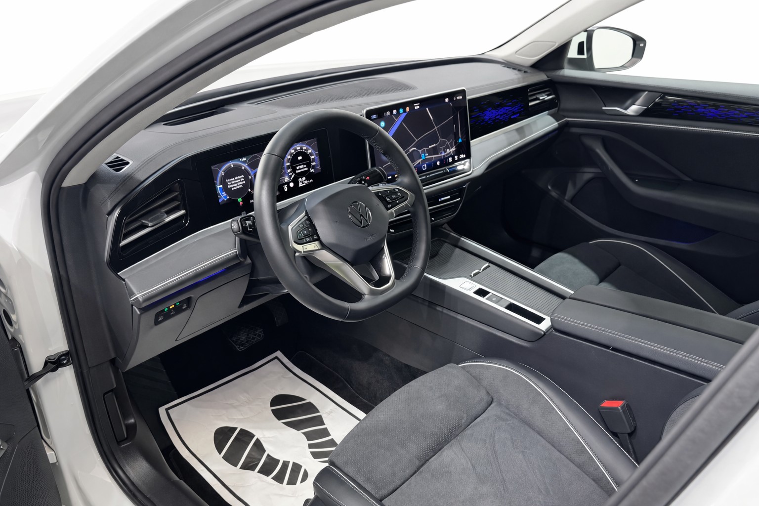VW Passat Variant 2.0 TDI evo Elegance DSG-image-8