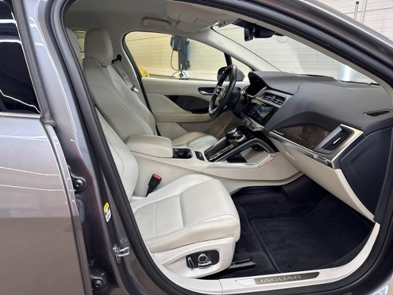 JAGUAR I-Pace EV400 SE AWD-image-6