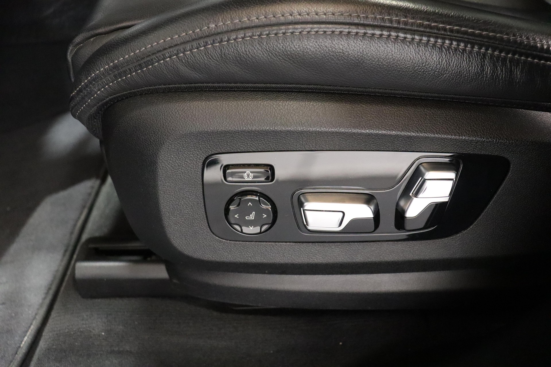 BMW X5 30d xDrive SAG-image-21