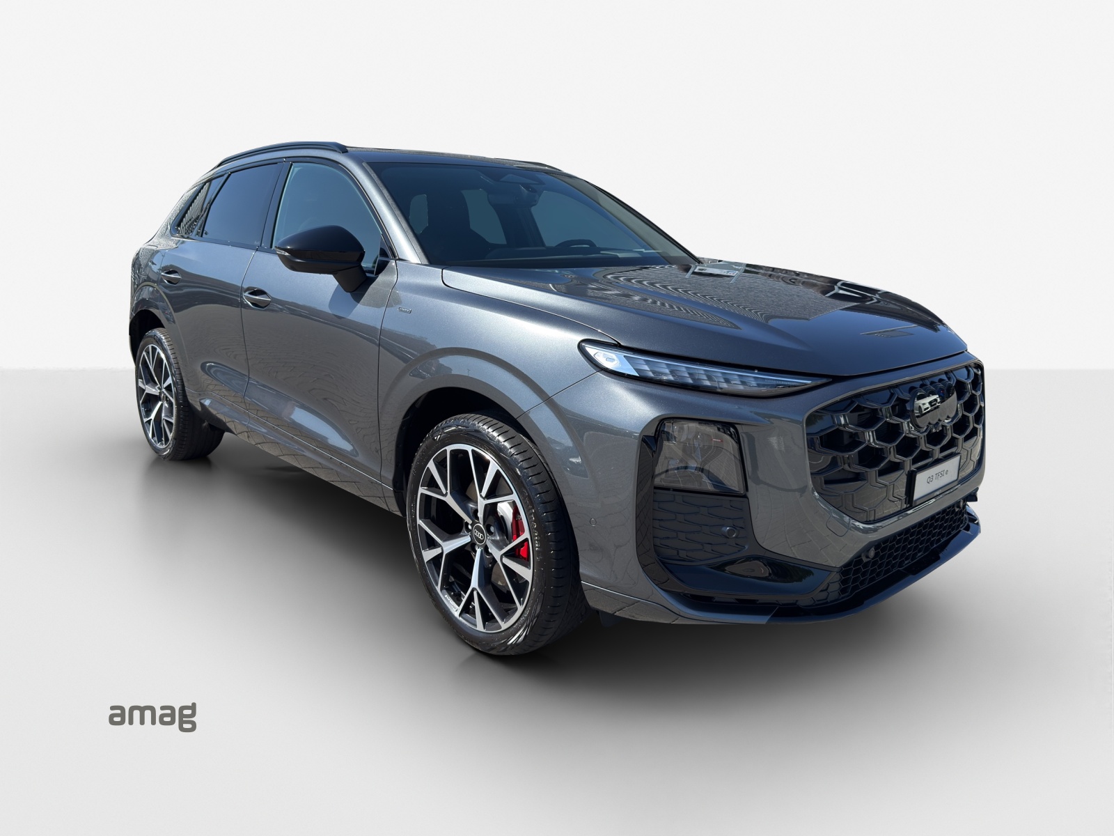 AUDI Q3 SUV e-hybrid 200 kW S tronig-image-5